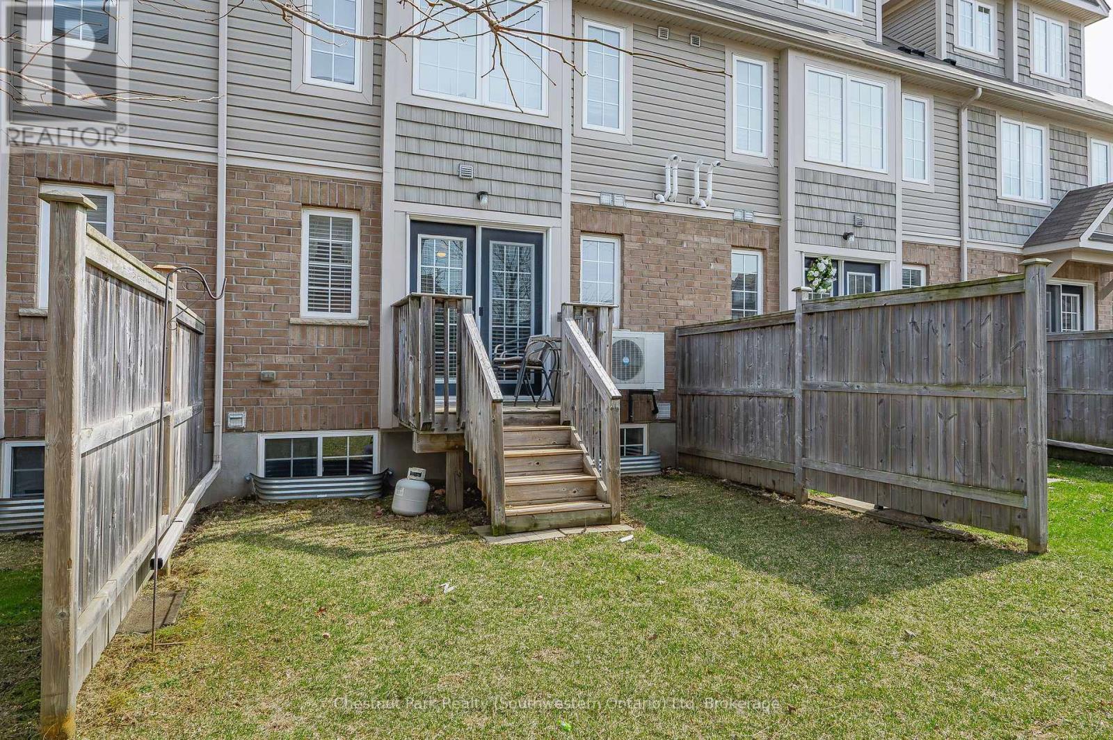 35a - 15 Carere Crescent, Guelph, Ontario  N1E 0K4 - Photo 34 - X12319660