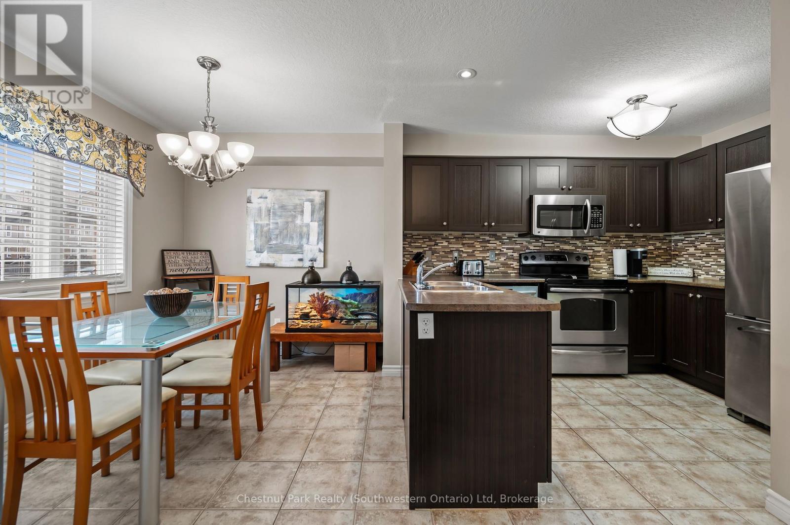 35a - 15 Carere Crescent, Guelph, Ontario  N1E 0K4 - Photo 7 - X12319660