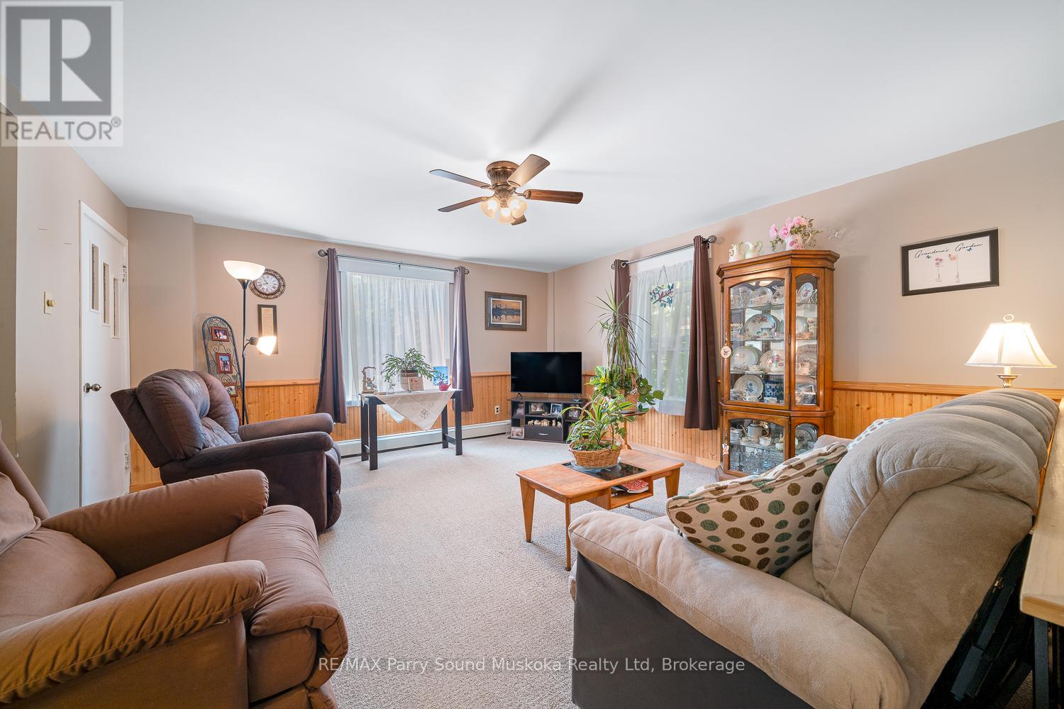 49 Cascade Street, Parry Sound, Ontario  P2A 1J8 - Photo 22 - X12319664