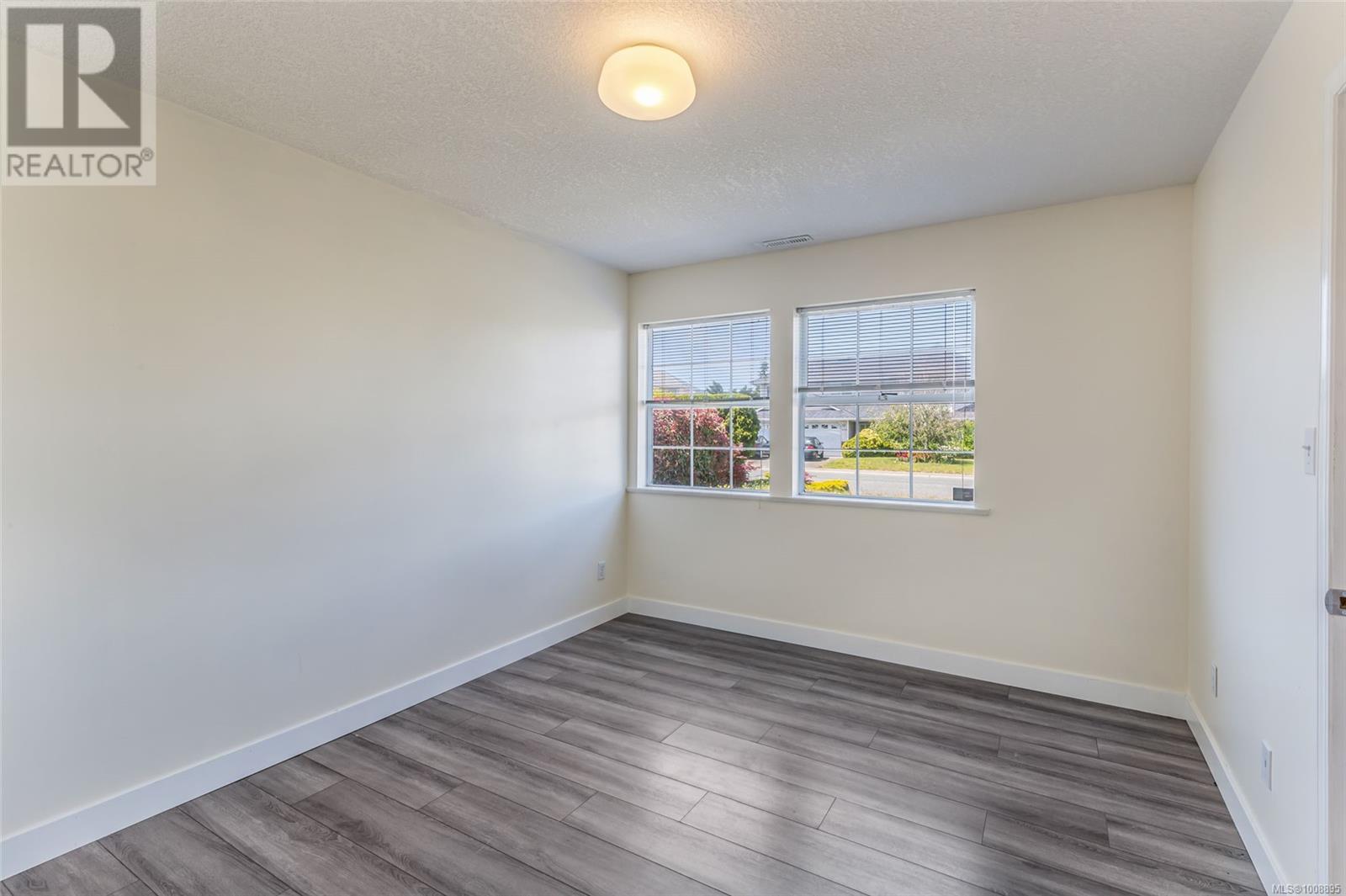 6267 Mcrobb Ave, Nanaimo, British Columbia  V9V 1M4 - Photo 5 - 1008895