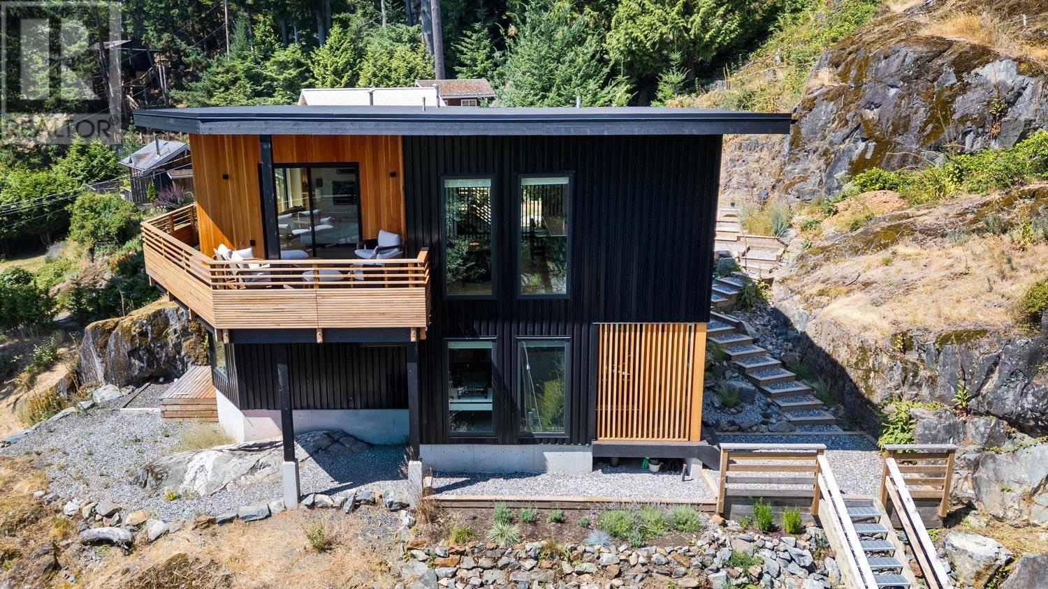 Property at 1486 EAGLE CLIFF ROAD image 2