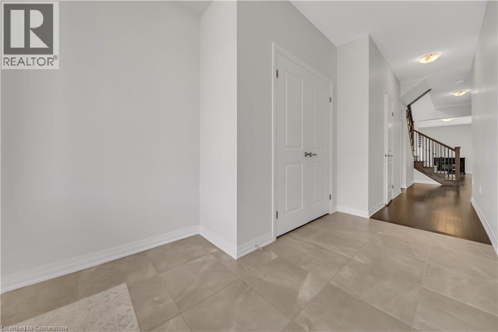 22 Prince Philip Boulevard, Ayr, Ontario  N0B 1E0 - Photo 5 - 40756514