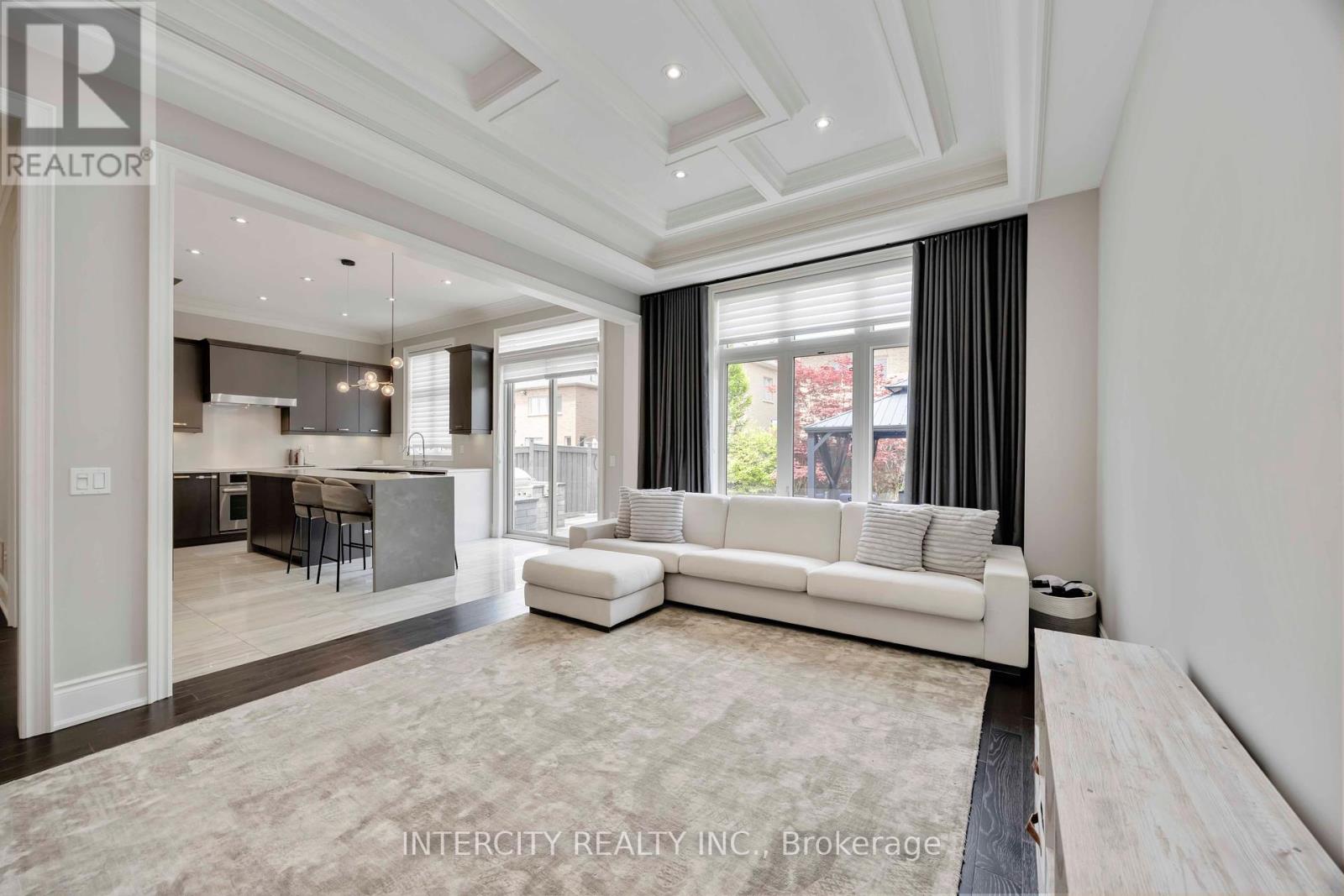 40 Garyscholl Road, Vaughan, Ontario  L4L 1A6 - Photo 11 - N12262050