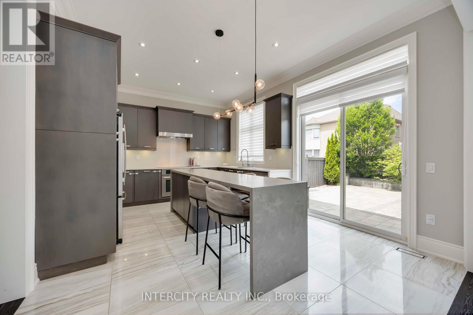 40 Garyscholl Road, Vaughan, Ontario  L4L 1A6 - Photo 6 - N12262050