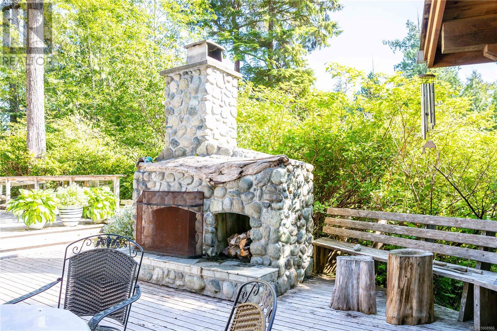1180 Lynn Rd, Tofino, British Columbia  V0R 2Z0 - Photo 11 - 1008966