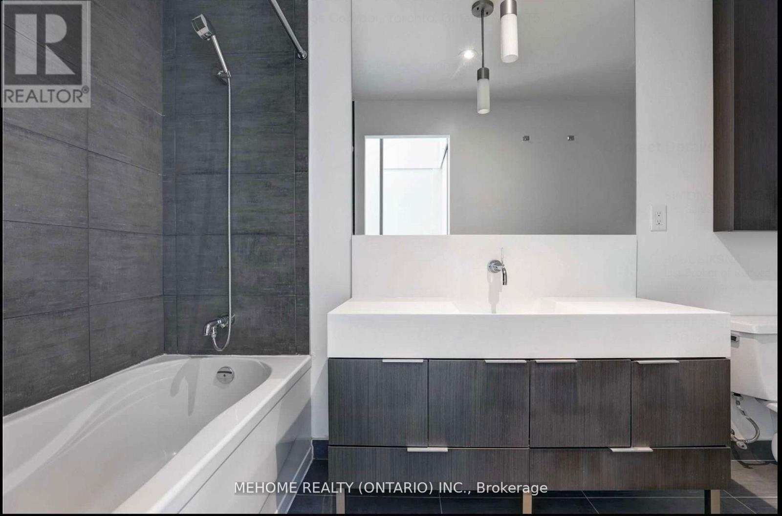 2103 - 110 Charles Street E, Toronto (Church-Yonge Corridor), Ontario  M4Y 1T5 - Photo 12 - C12319411