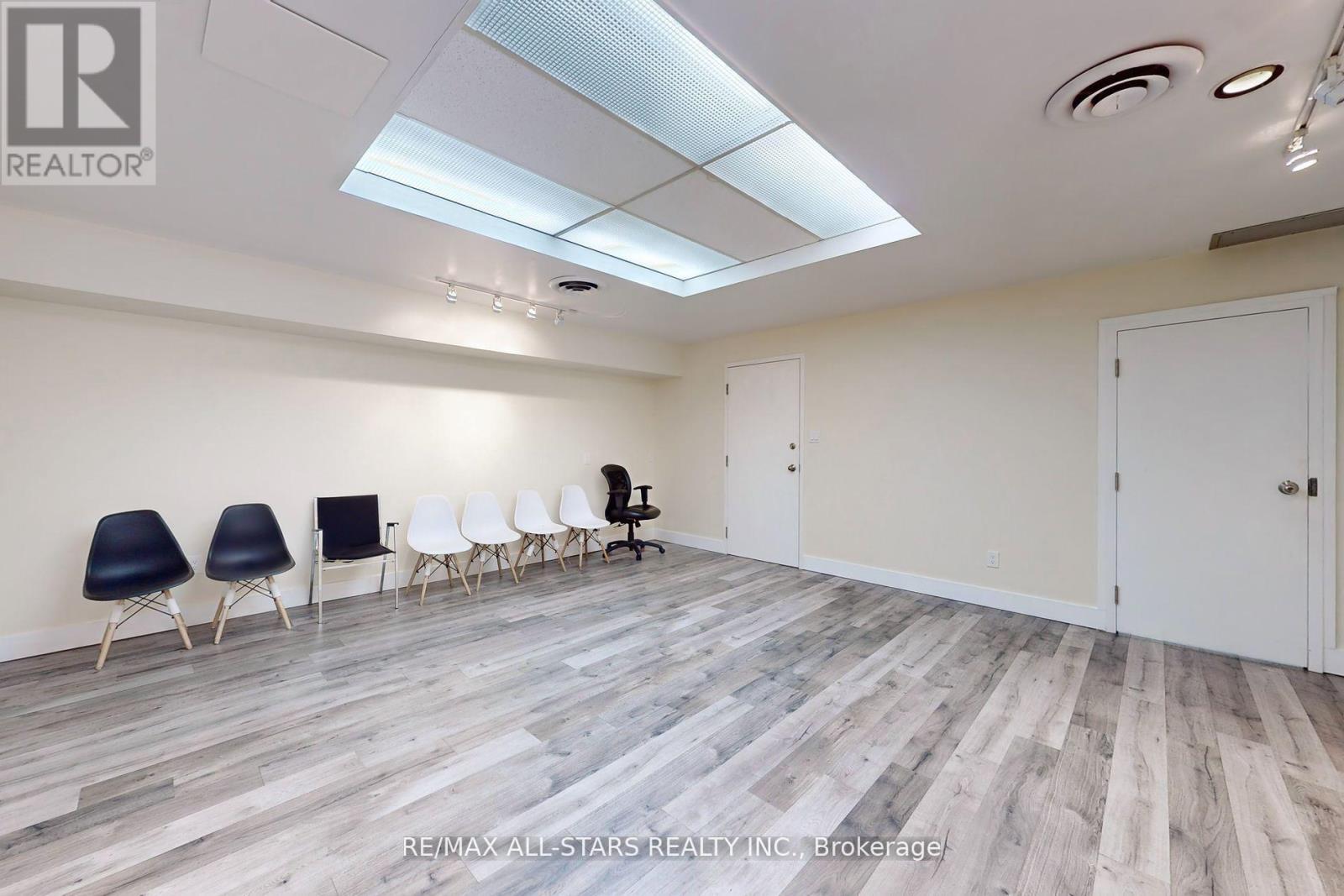 304 - 66 Gerrard Street E, Toronto, Ontario  M5B 1G3 - Photo 4 - C12319595