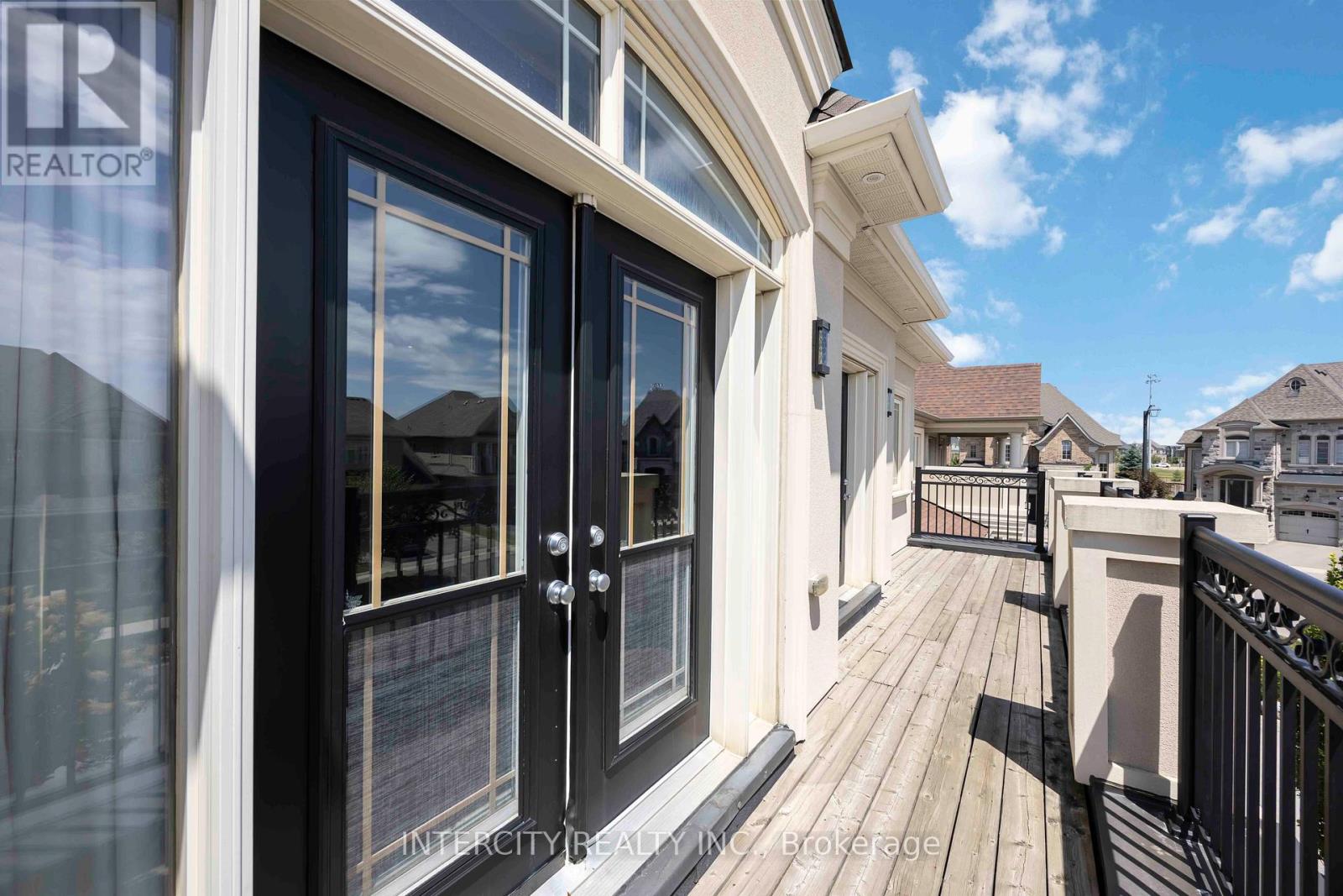 40 Garyscholl Road, Vaughan, Ontario  L4L 1A6 - Photo 37 - N12262050