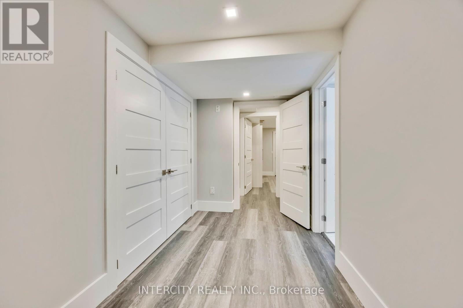 40 Garyscholl Road, Vaughan, Ontario  L4L 1A6 - Photo 32 - N12262050