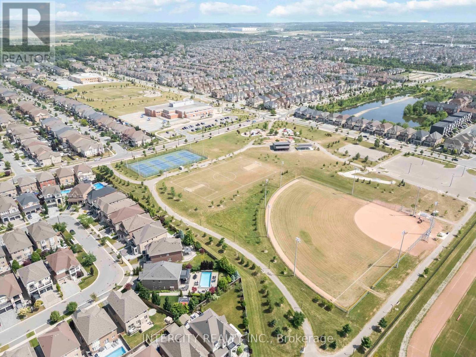 40 Garyscholl Road, Vaughan, Ontario  L4L 1A6 - Photo 46 - N12262050