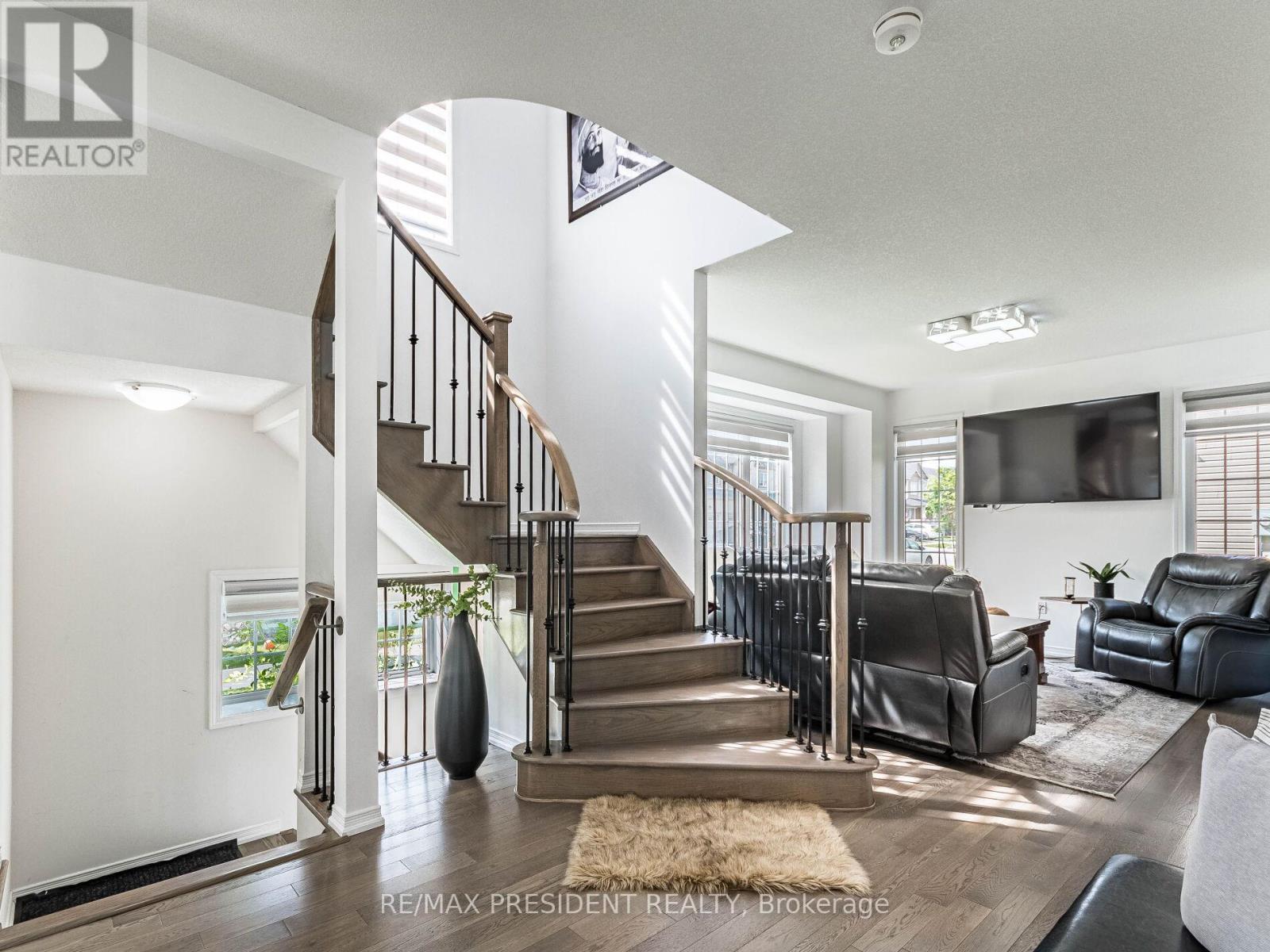 161 Munro Circle E, Brantford, Ontario  N3T 0R3 - Photo 10 - X12319335