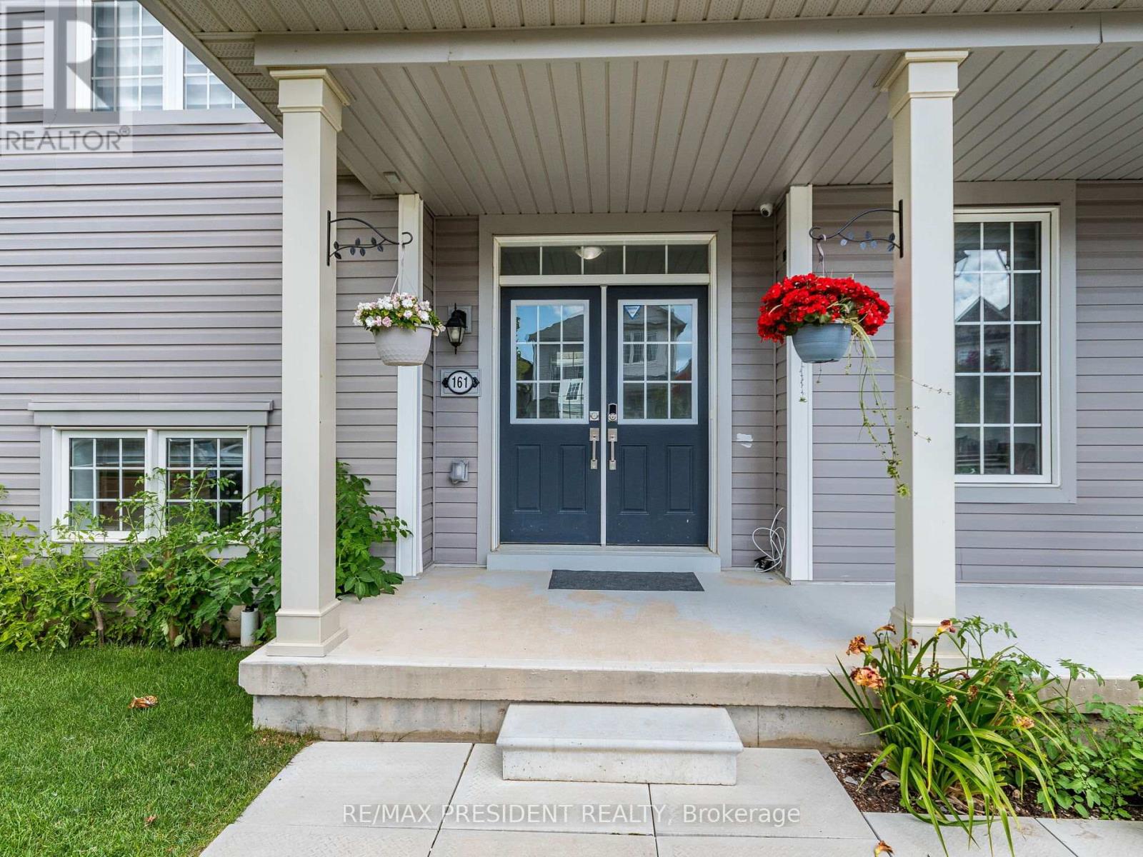 161 Munro Circle E, Brantford, Ontario  N3T 0R3 - Photo 3 - X12319335