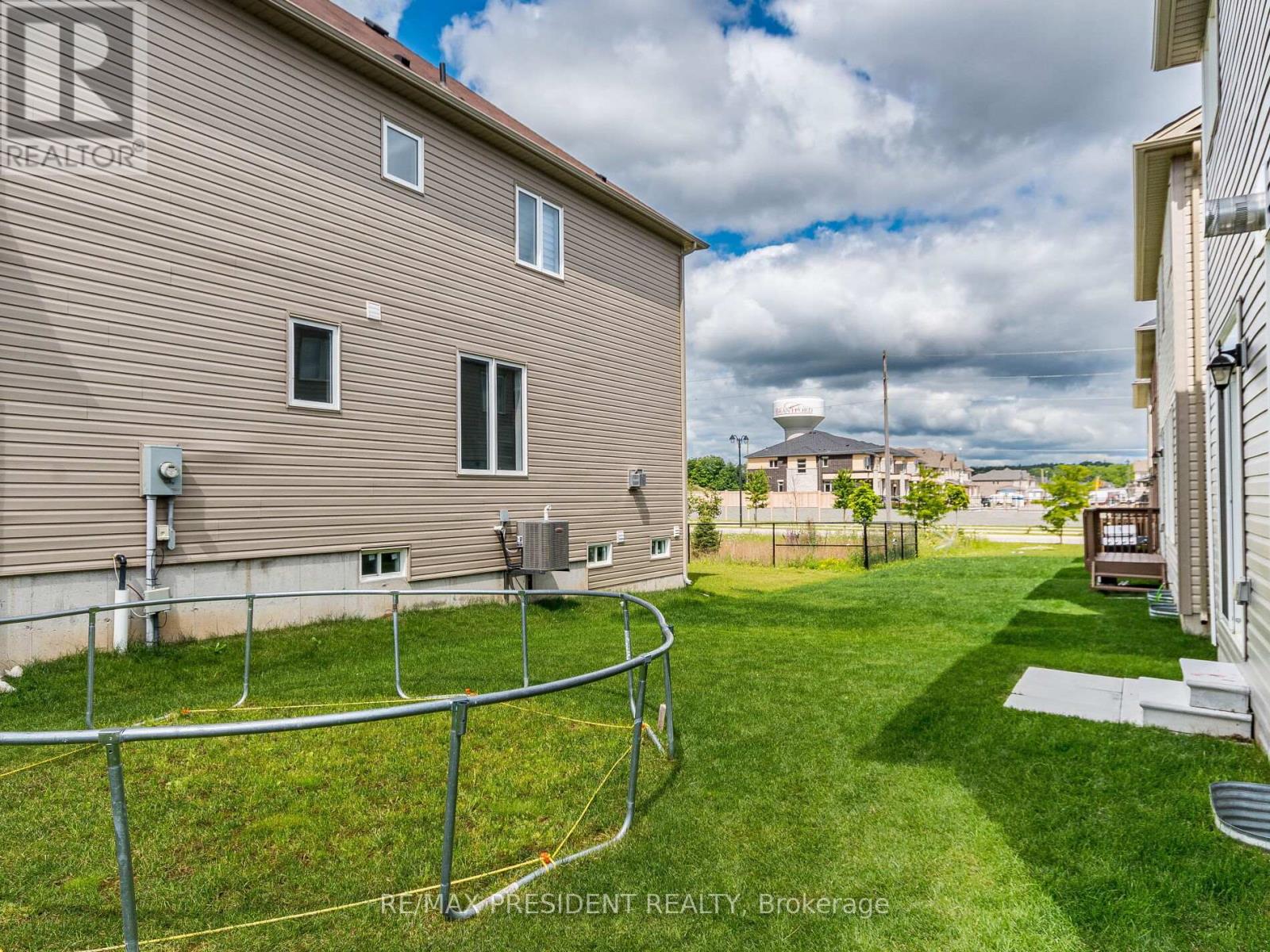 161 Munro Circle E, Brantford, Ontario  N3T 0R3 - Photo 37 - X12319335