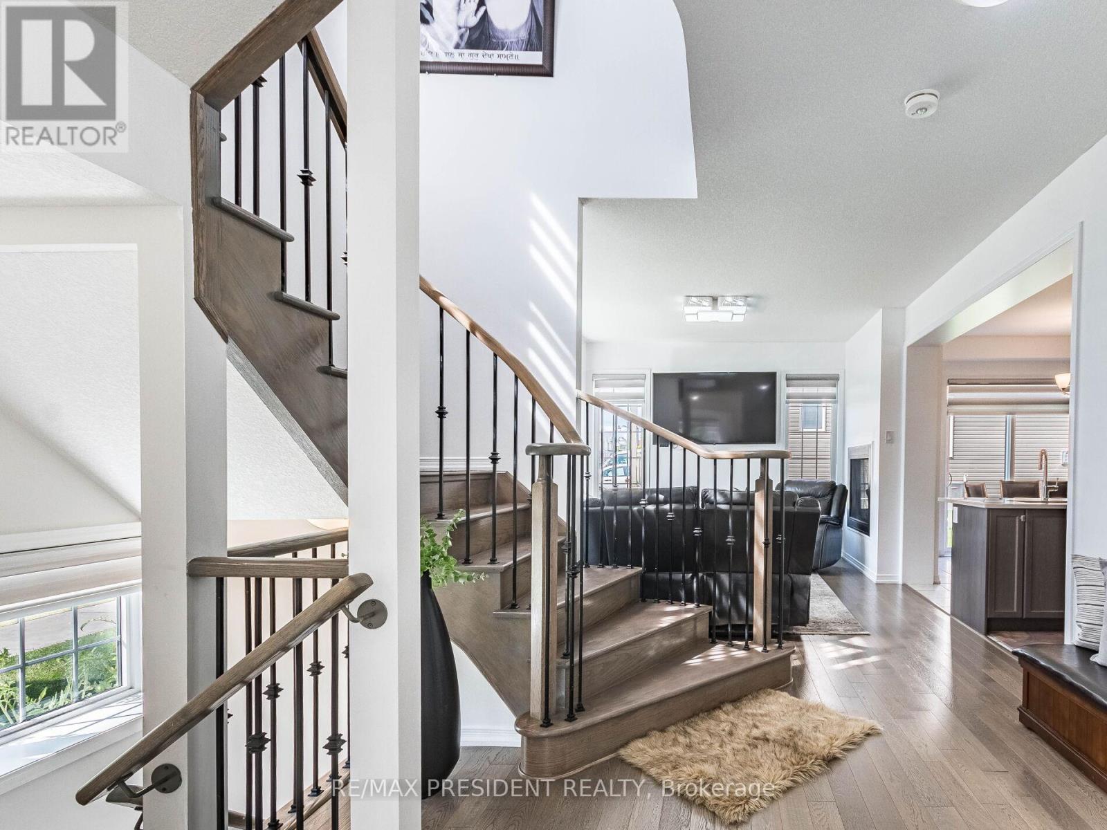 161 Munro Circle E, Brantford, Ontario  N3T 0R3 - Photo 9 - X12319335