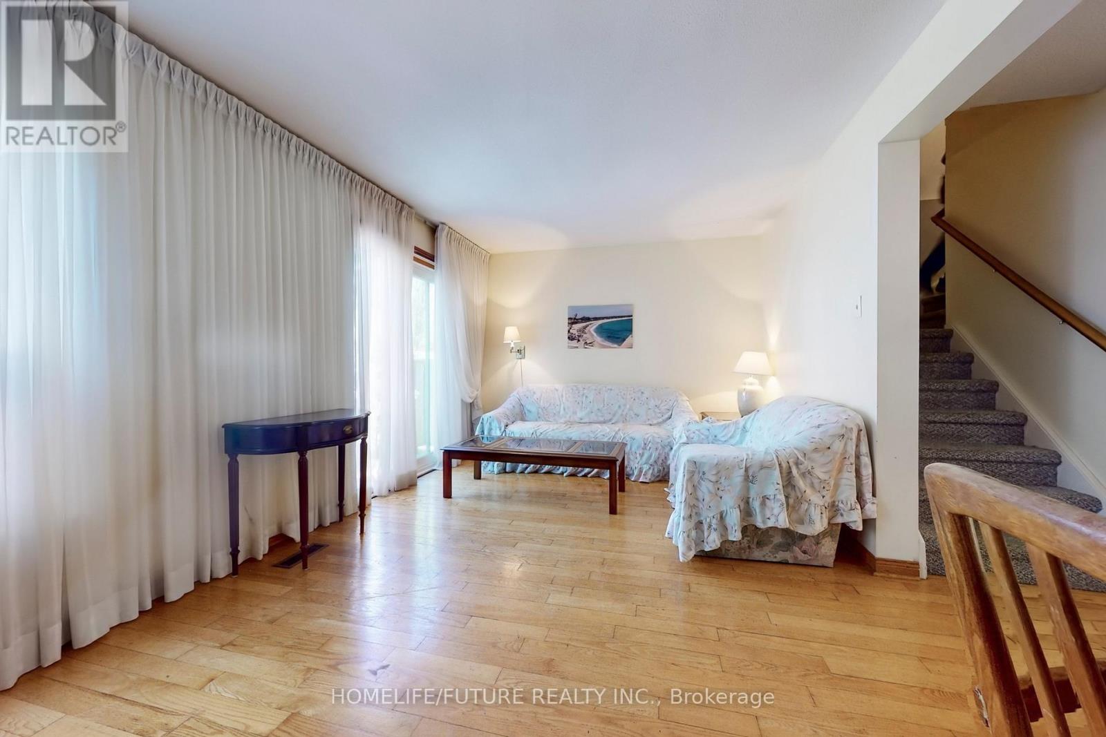 Property at 31 - 21 CHESTER LE BOULEVARD image 5