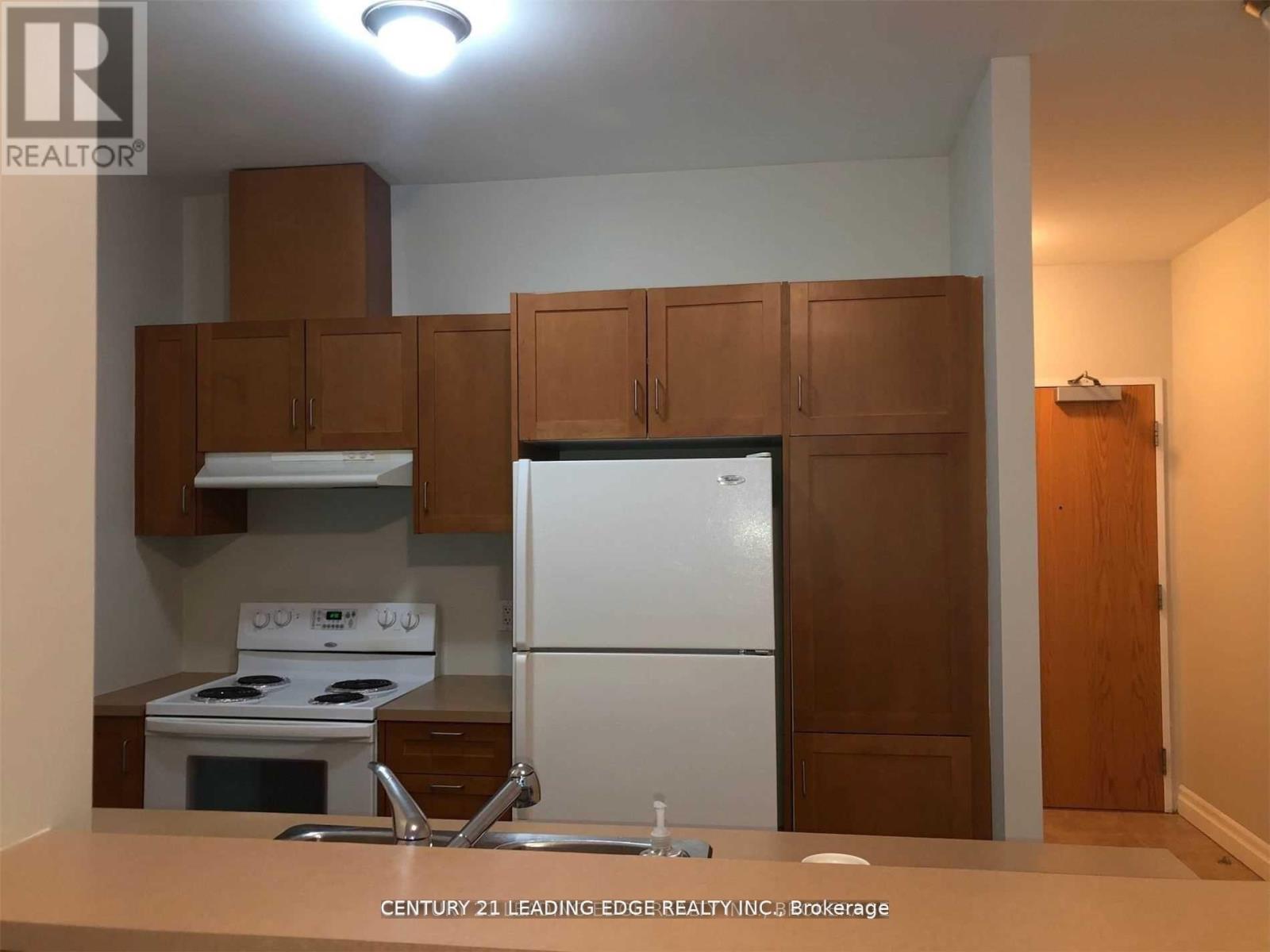 Property at 302 - 44 BOND STREET W image 3