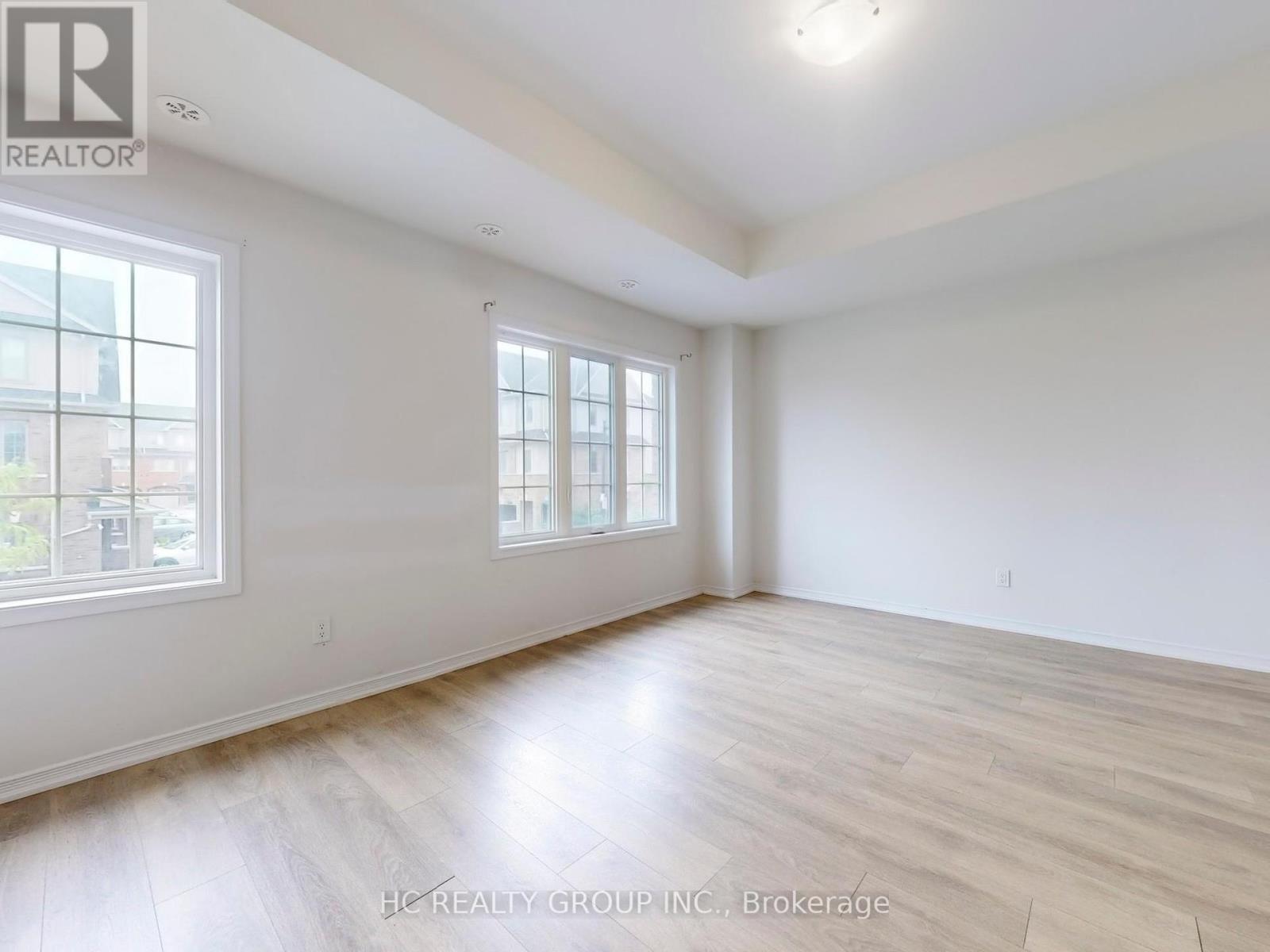 Property at 85 DANZATORE PATH image 3