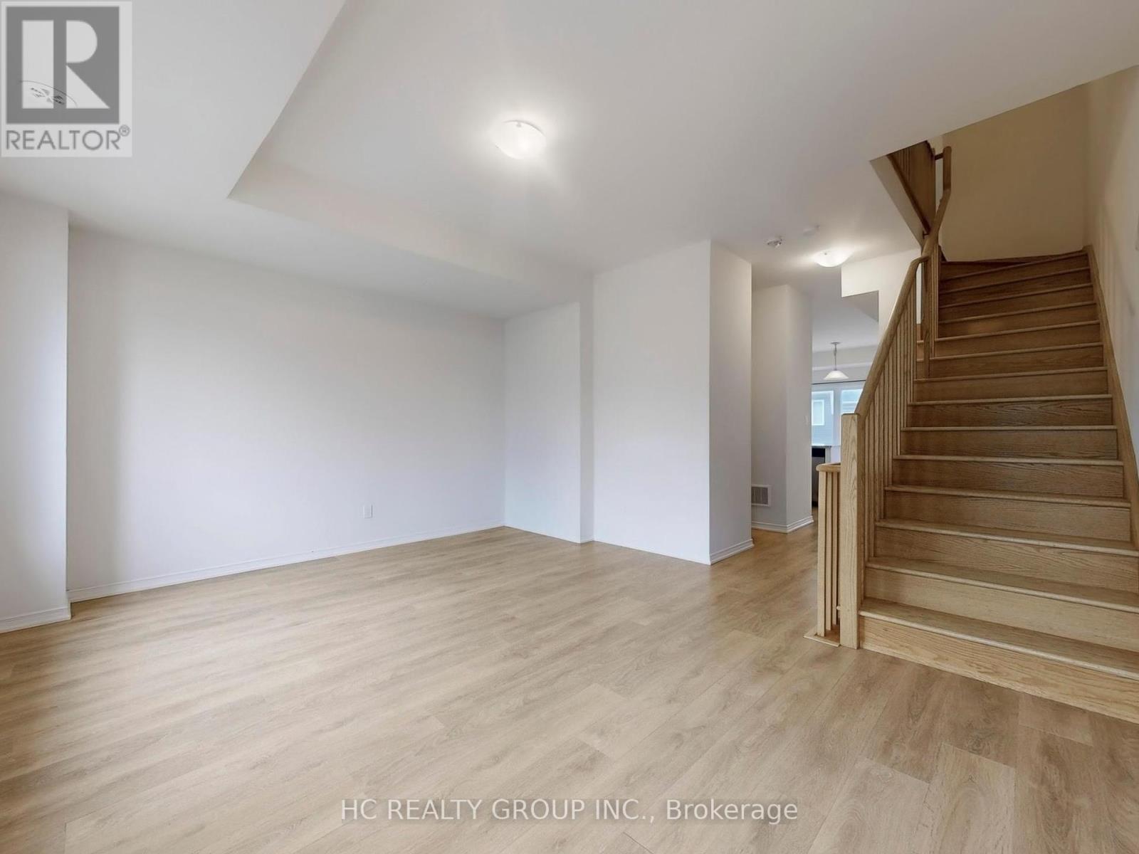 85 Danzatore Path, Oshawa, Ontario  L1L 0P9 - Photo 7 - E12319583