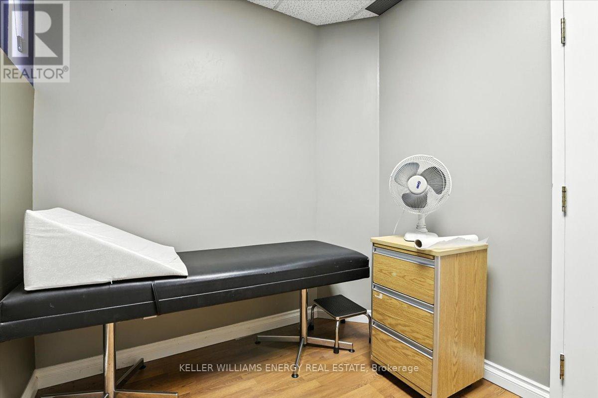 Lower Level - 372 King Street W, Oshawa, Ontario  L1J 2J9 - Photo 14 - E12318259
