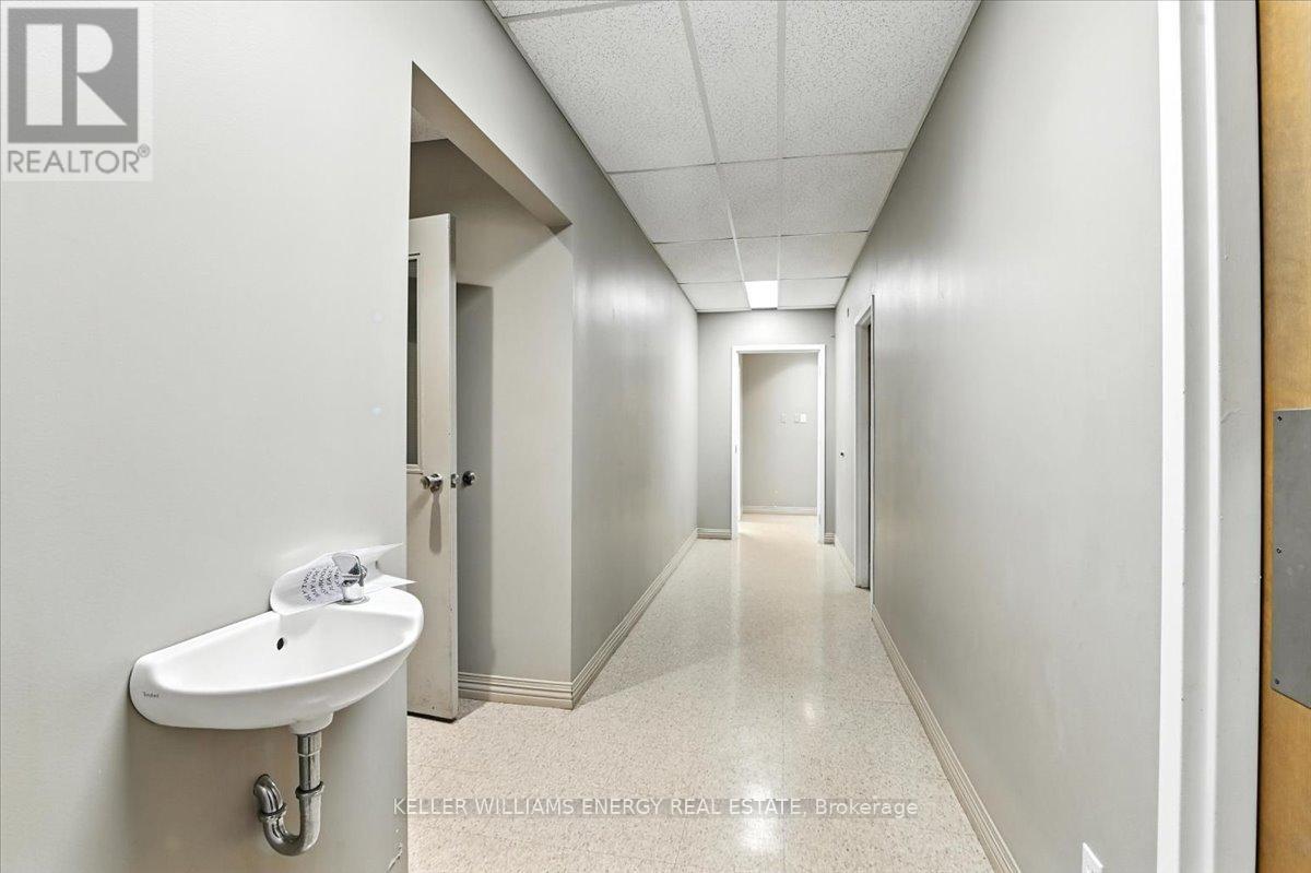 Lower Level - 372 King Street W, Oshawa, Ontario  L1J 2J9 - Photo 31 - E12318259