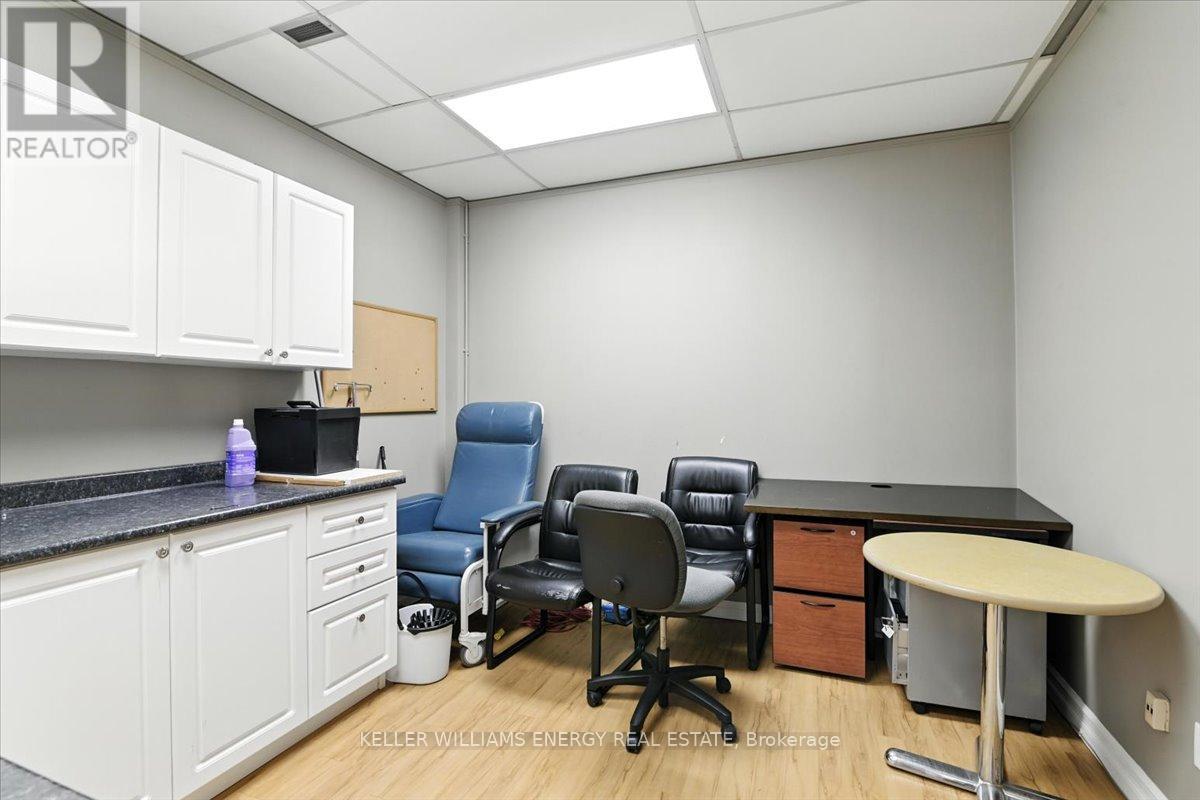 Lower Level - 372 King Street W, Oshawa, Ontario  L1J 2J9 - Photo 29 - E12318259
