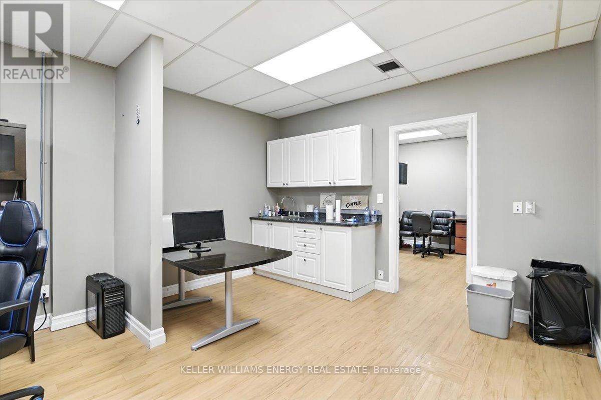 Lower Level - 372 King Street W, Oshawa, Ontario  L1J 2J9 - Photo 28 - E12318259