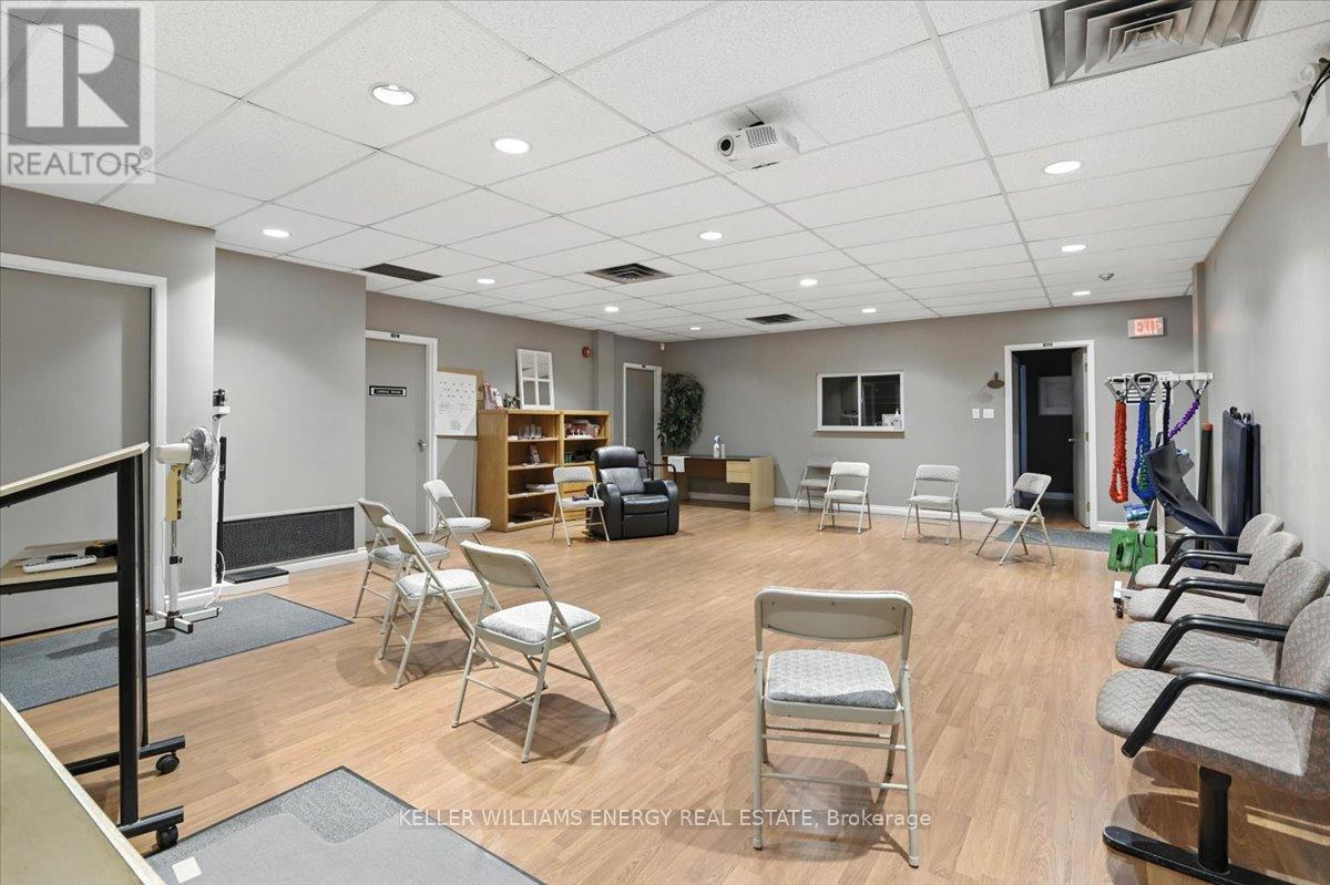 Lower Level - 372 King Street W, Oshawa, Ontario  L1J 2J9 - Photo 9 - E12318259