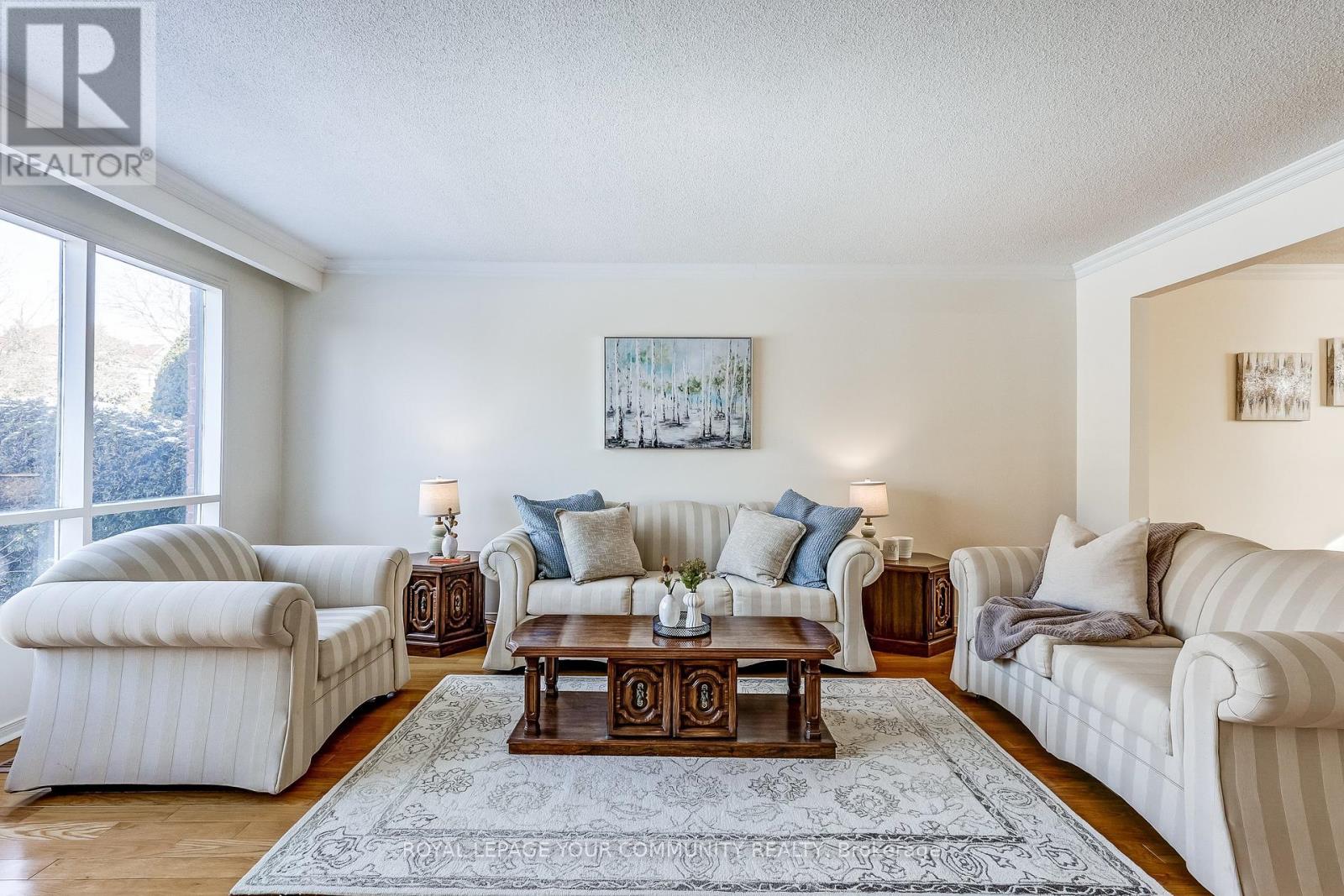 37 Mackay Drive, Richmond Hill, Ontario  L4C 6N9 - Photo 14 - N12319475