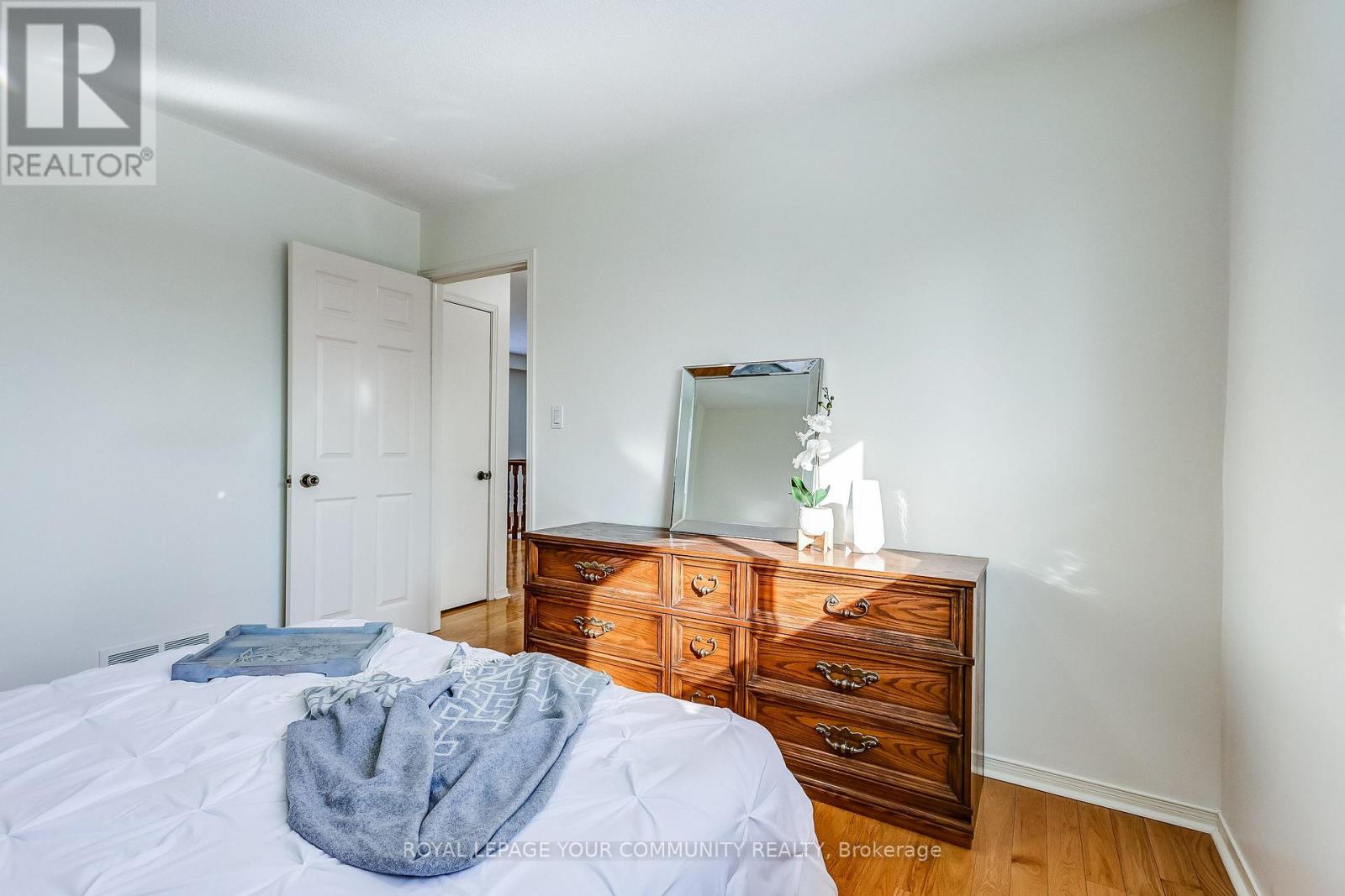 37 Mackay Drive, Richmond Hill, Ontario  L4C 6N9 - Photo 24 - N12319475