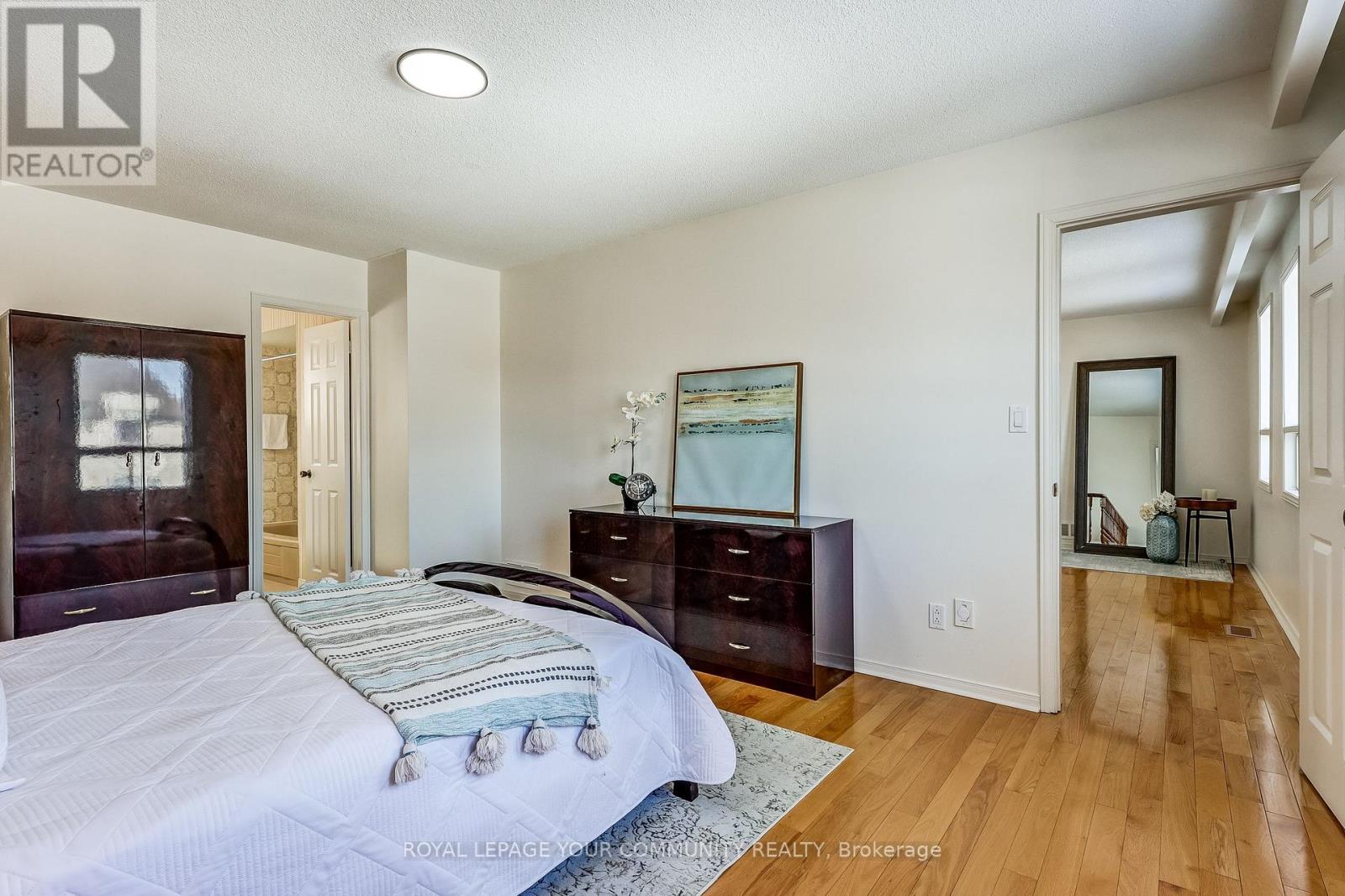 37 Mackay Drive, Richmond Hill, Ontario  L4C 6N9 - Photo 28 - N12319475