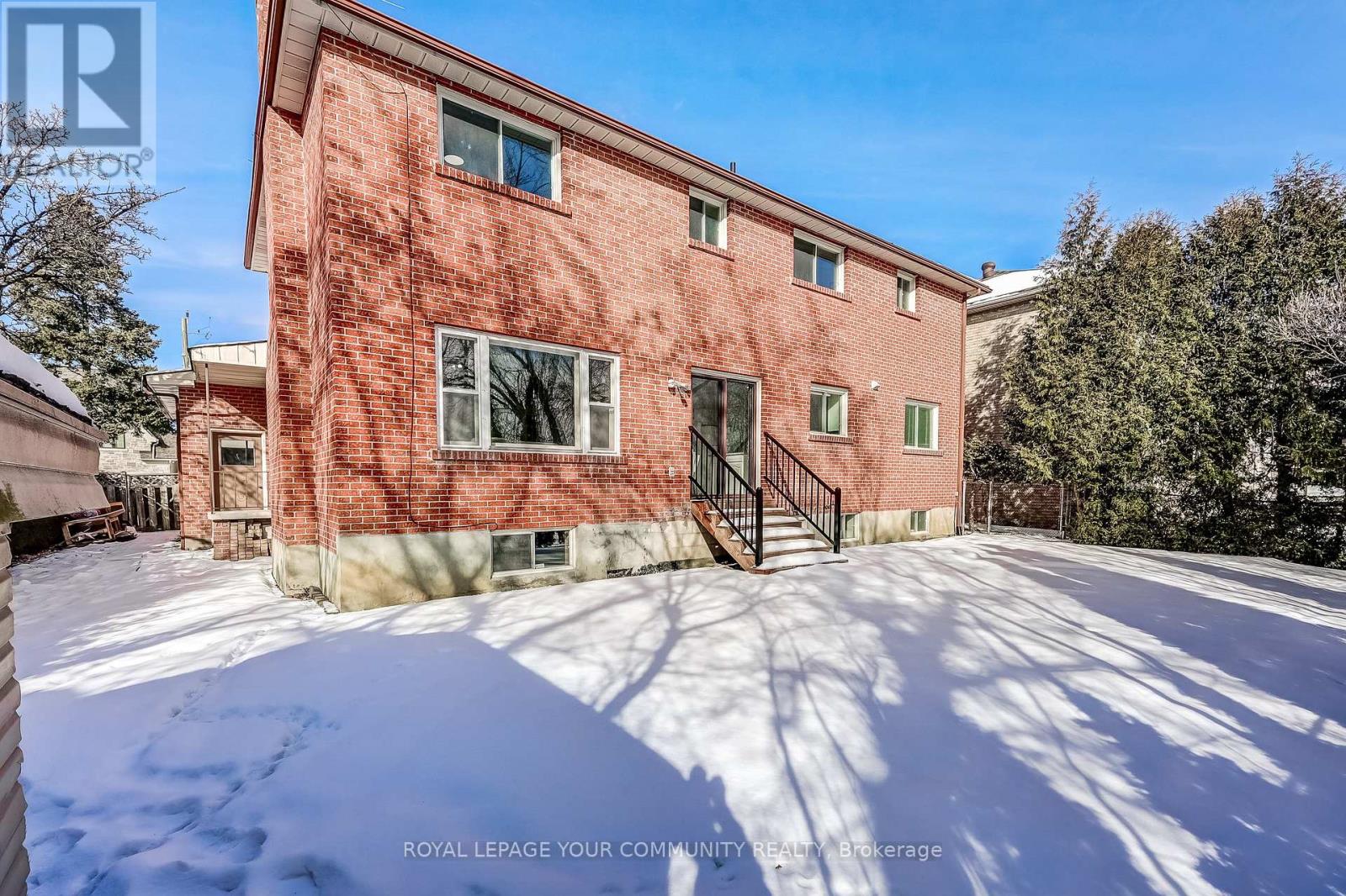 37 Mackay Drive, Richmond Hill, Ontario  L4C 6N9 - Photo 38 - N12319475