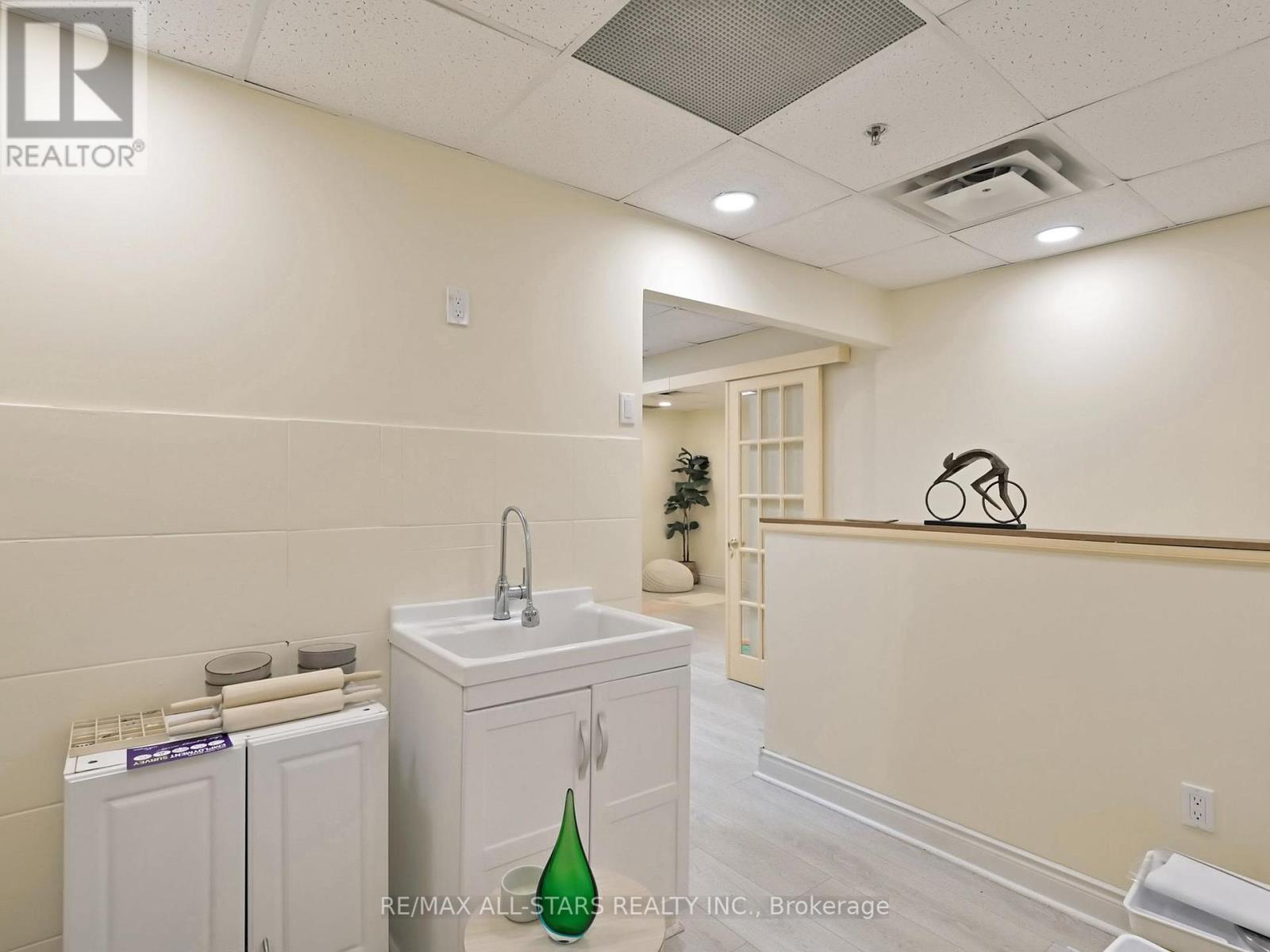 3b - 38 Wellington Street E, Aurora, Ontario  L4G 1H5 - Photo 36 - N12319522