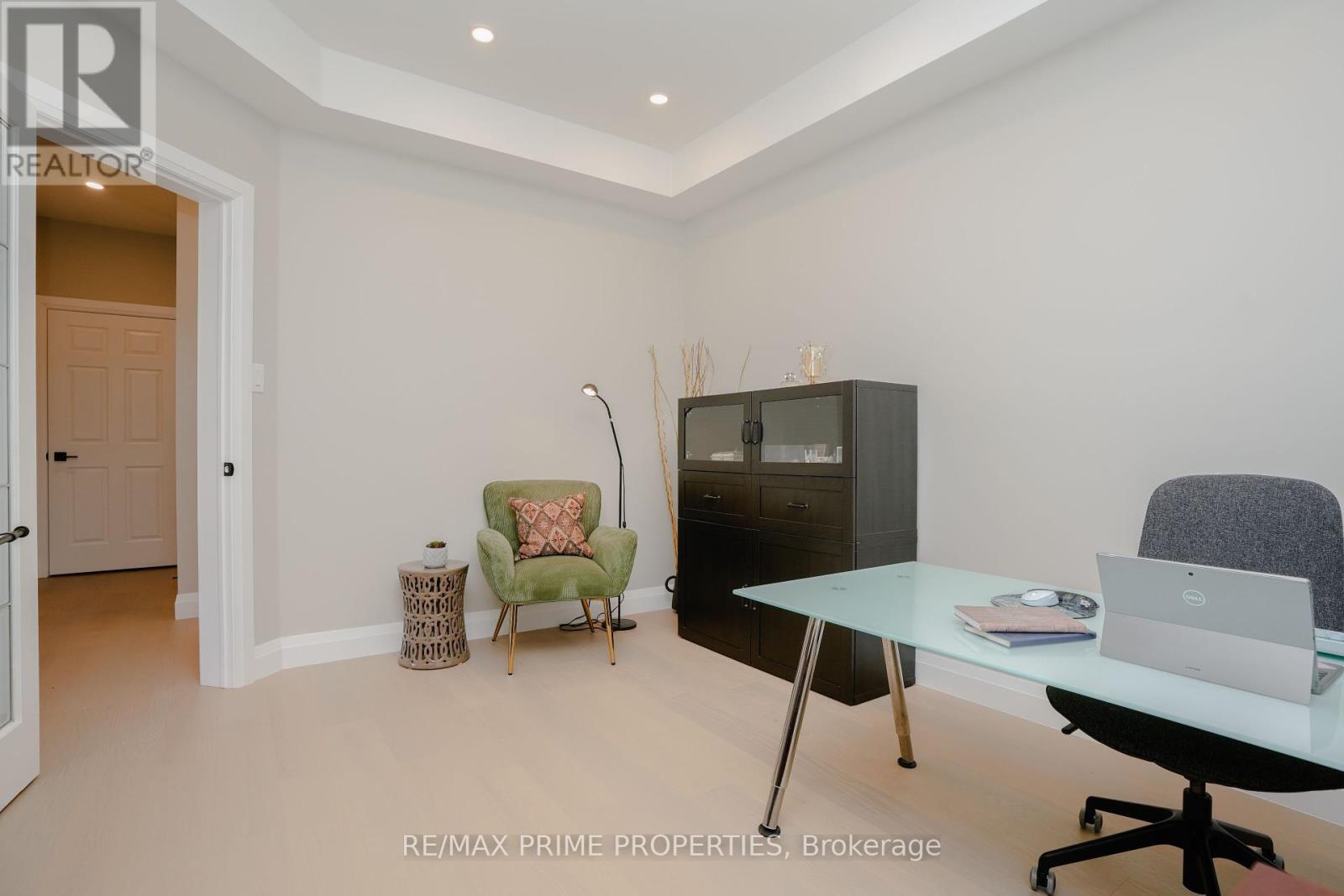 54 Vitlor Drive, Richmond Hill, Ontario  L4E 4P9 - Photo 18 - N12319547