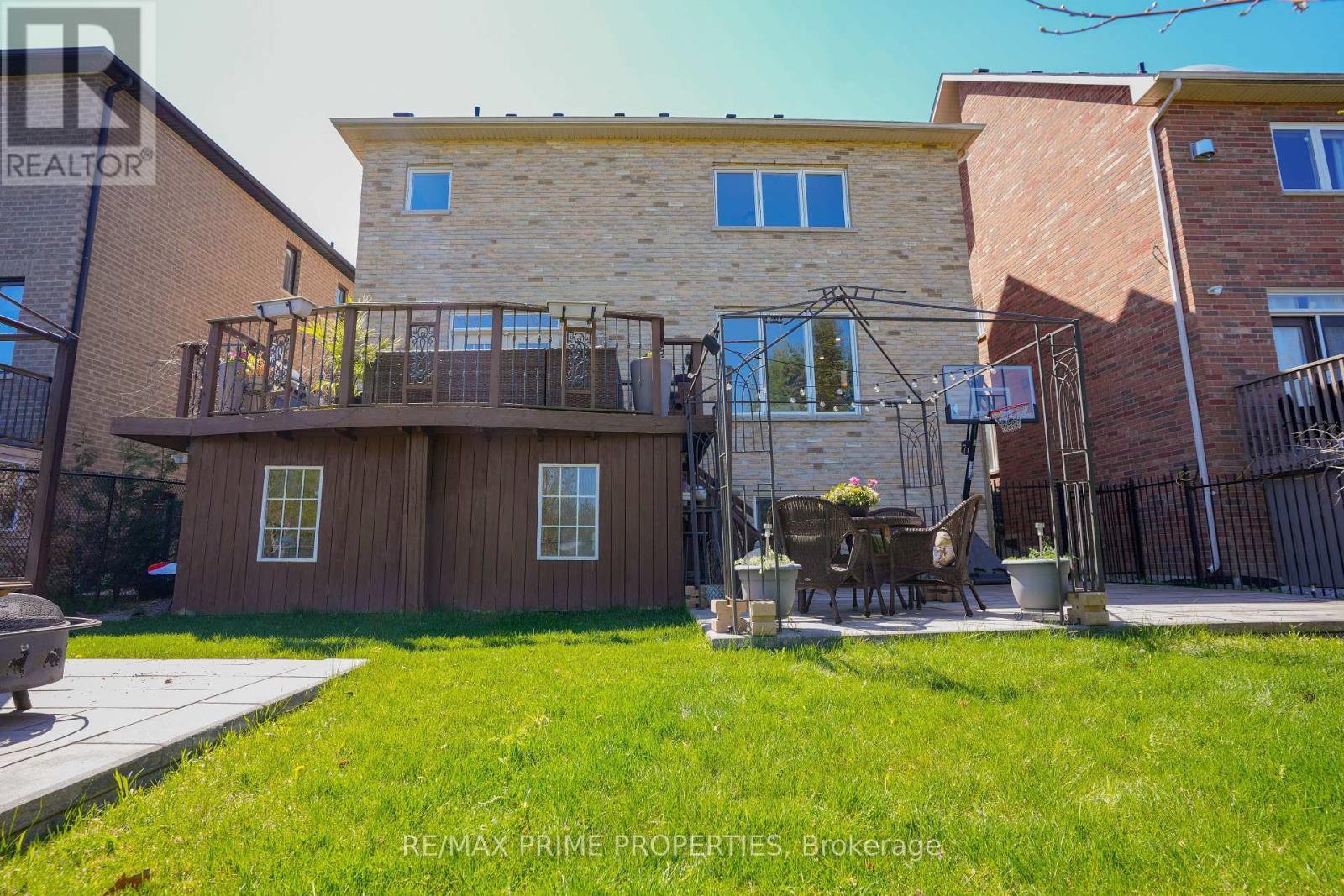 54 Vitlor Drive, Richmond Hill, Ontario  L4E 4P9 - Photo 46 - N12319547