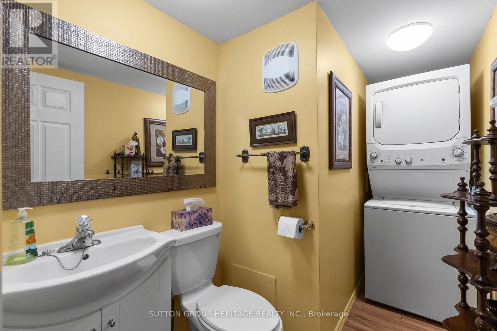 29 Cameron Drive, Oro-Medonte, Ontario  L0L 1T0 - Photo 19 - S12319445