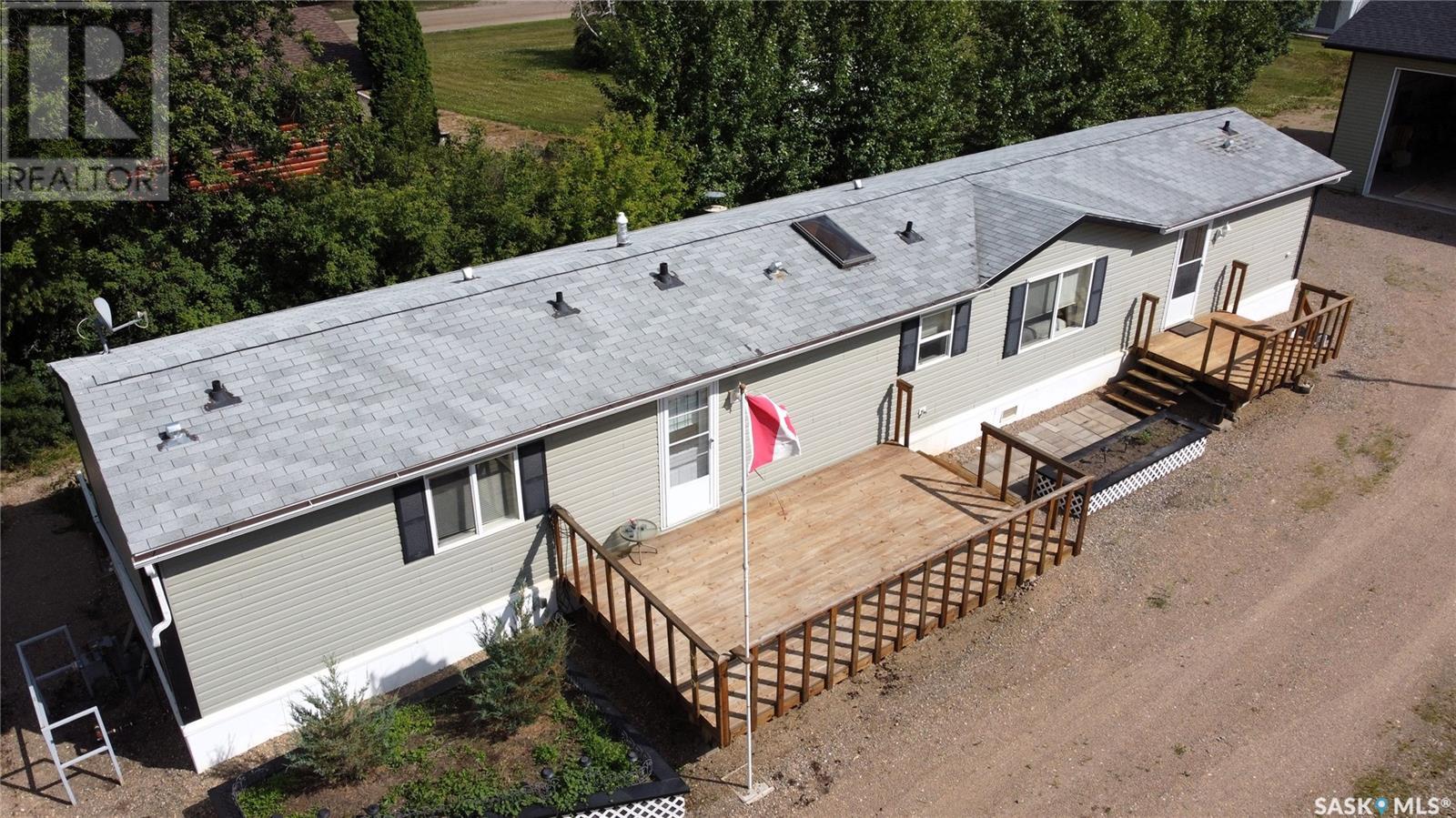 619 1st Avenue E, Choiceland, Saskatchewan  S0J 0M0 - Photo 2 - SK014165