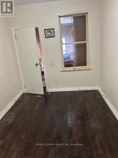 31 St. Clair Gardens, Toronto, Ontario  M6E 3V6 - Photo 17 - W12319410