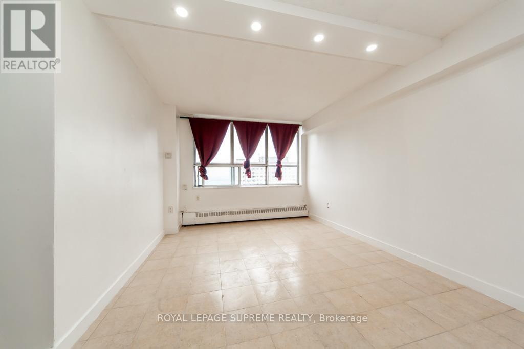 908 - 940 Caledonia Road, Toronto, Ontario  M6B 3Y4 - Photo 12 - W12319449