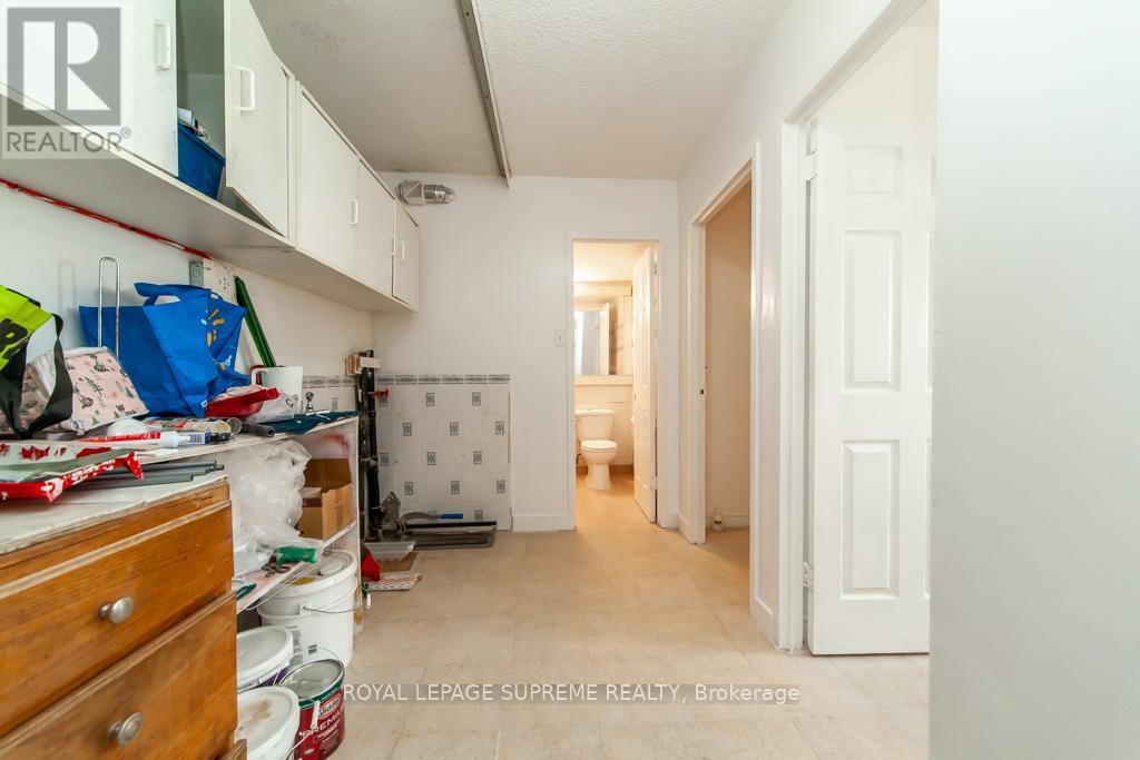 908 - 940 Caledonia Road, Toronto, Ontario  M6B 3Y4 - Photo 22 - W12319449