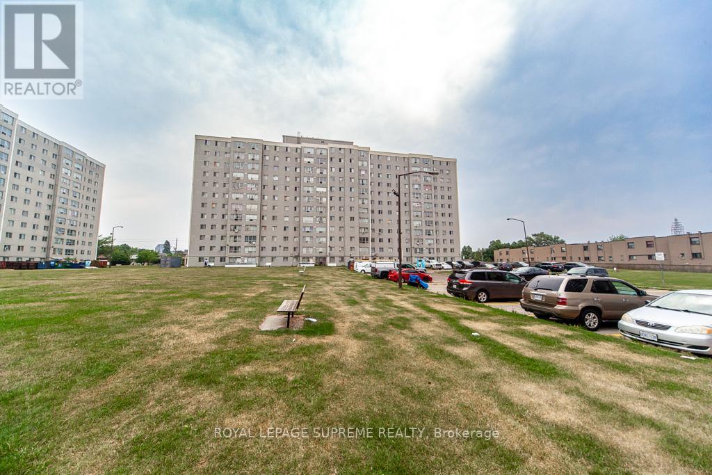 908 - 940 Caledonia Road, Toronto, Ontario  M6B 3Y4 - Photo 37 - W12319449