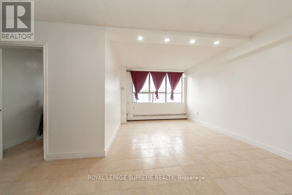 908 - 940 Caledonia Road, Toronto, Ontario  M6B 3Y4 - Photo 8 - W12319449
