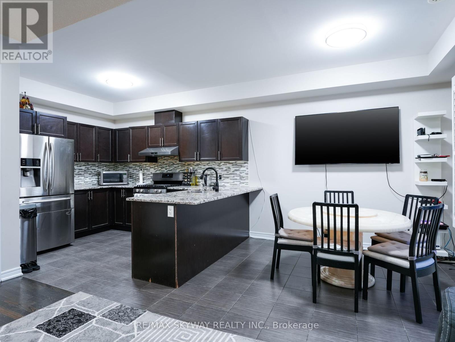 142 Inspire Boulevard, Brampton, Ontario  L6R 3X7 - Photo 16 - W12319473