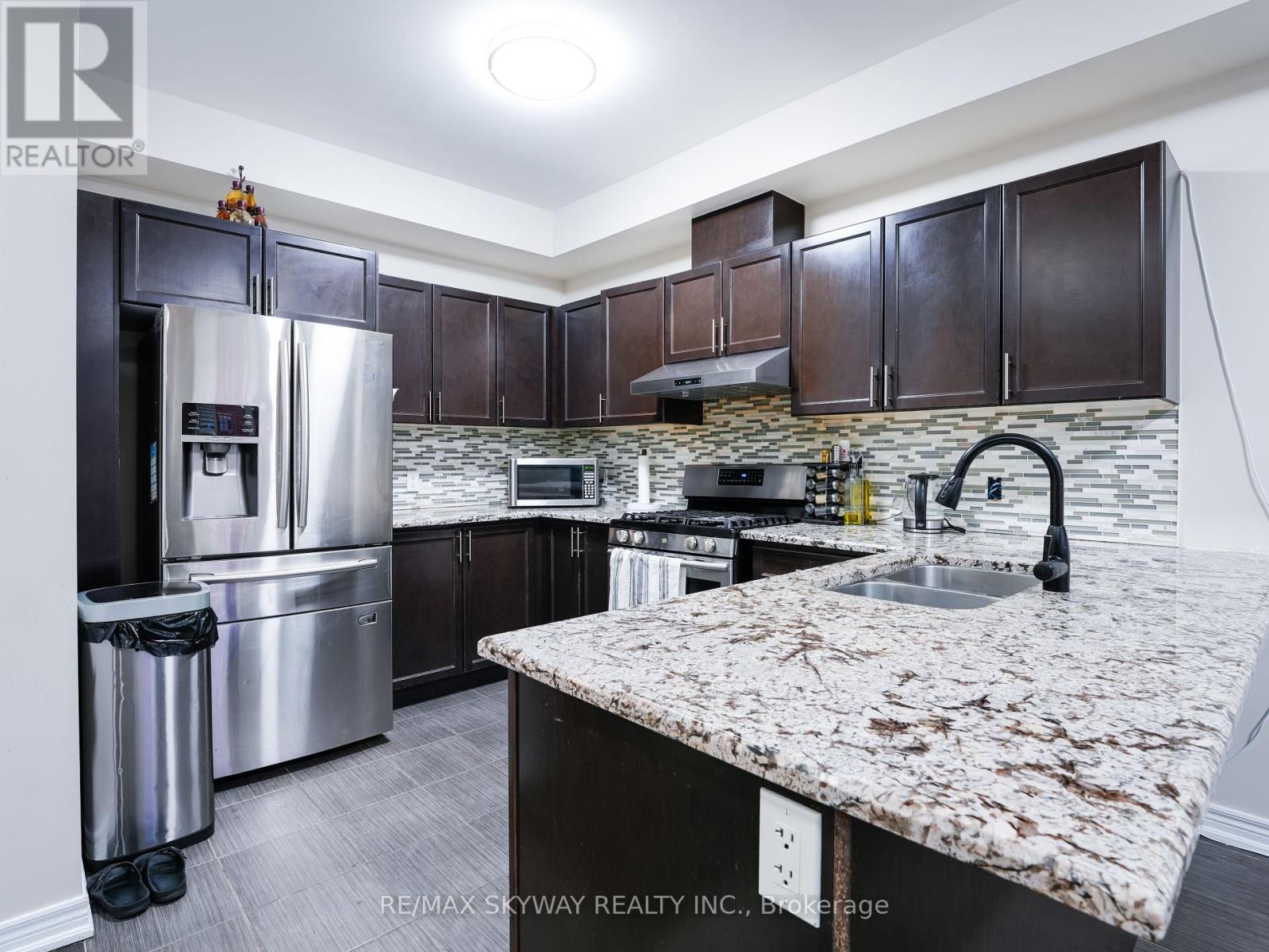 142 Inspire Boulevard, Brampton, Ontario  L6R 3X7 - Photo 19 - W12319473