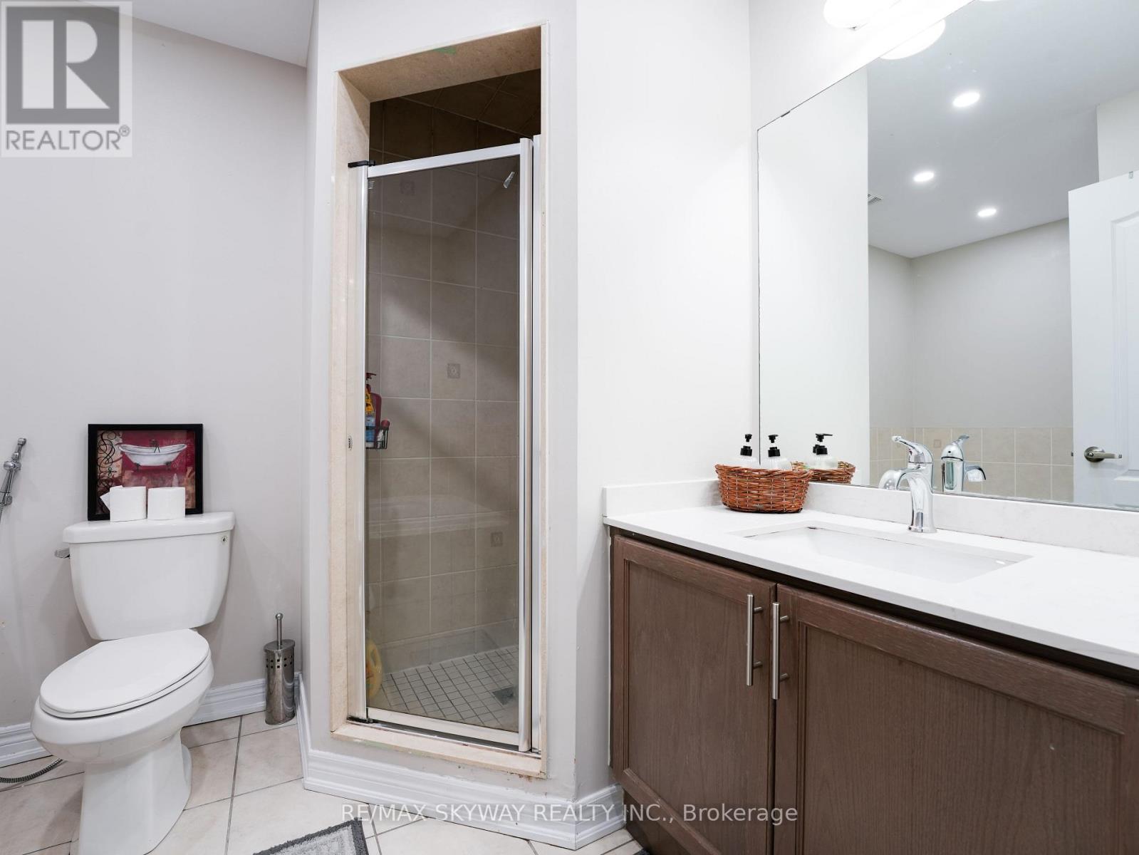 142 Inspire Boulevard, Brampton, Ontario  L6R 3X7 - Photo 32 - W12319473