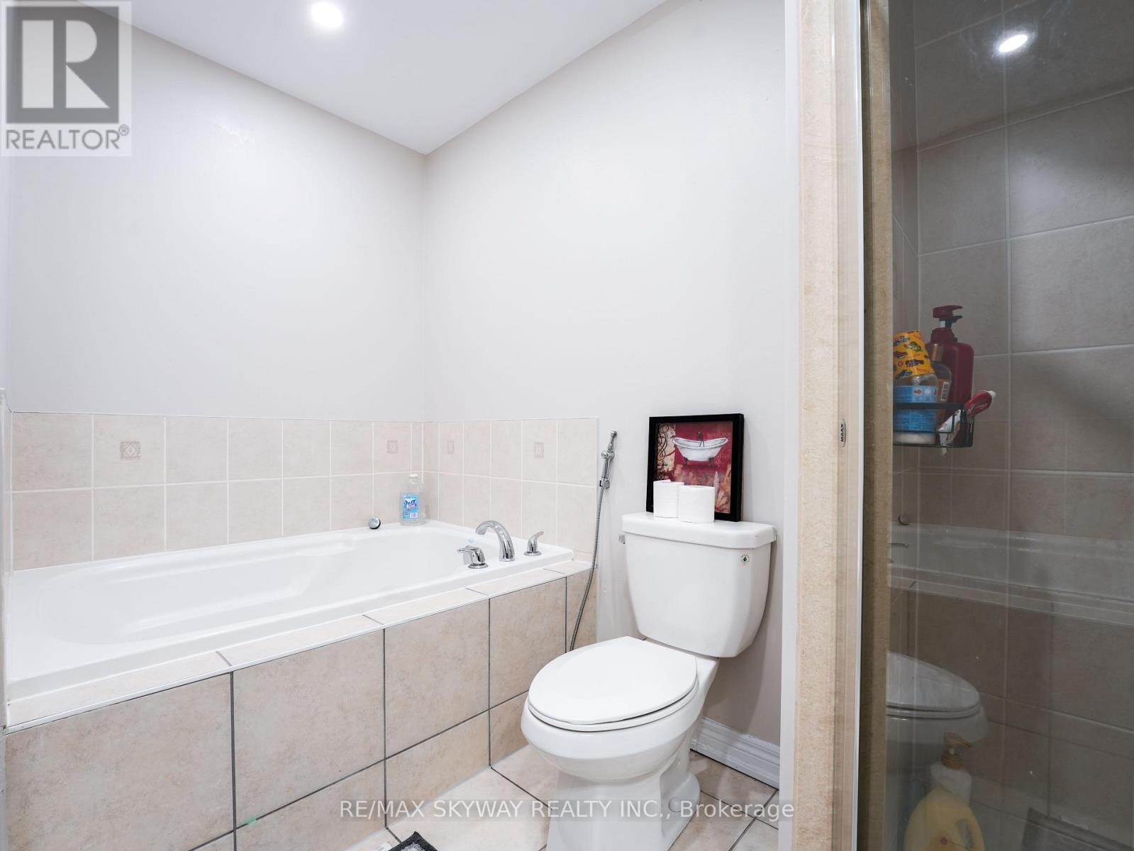 142 Inspire Boulevard, Brampton, Ontario  L6R 3X7 - Photo 33 - W12319473