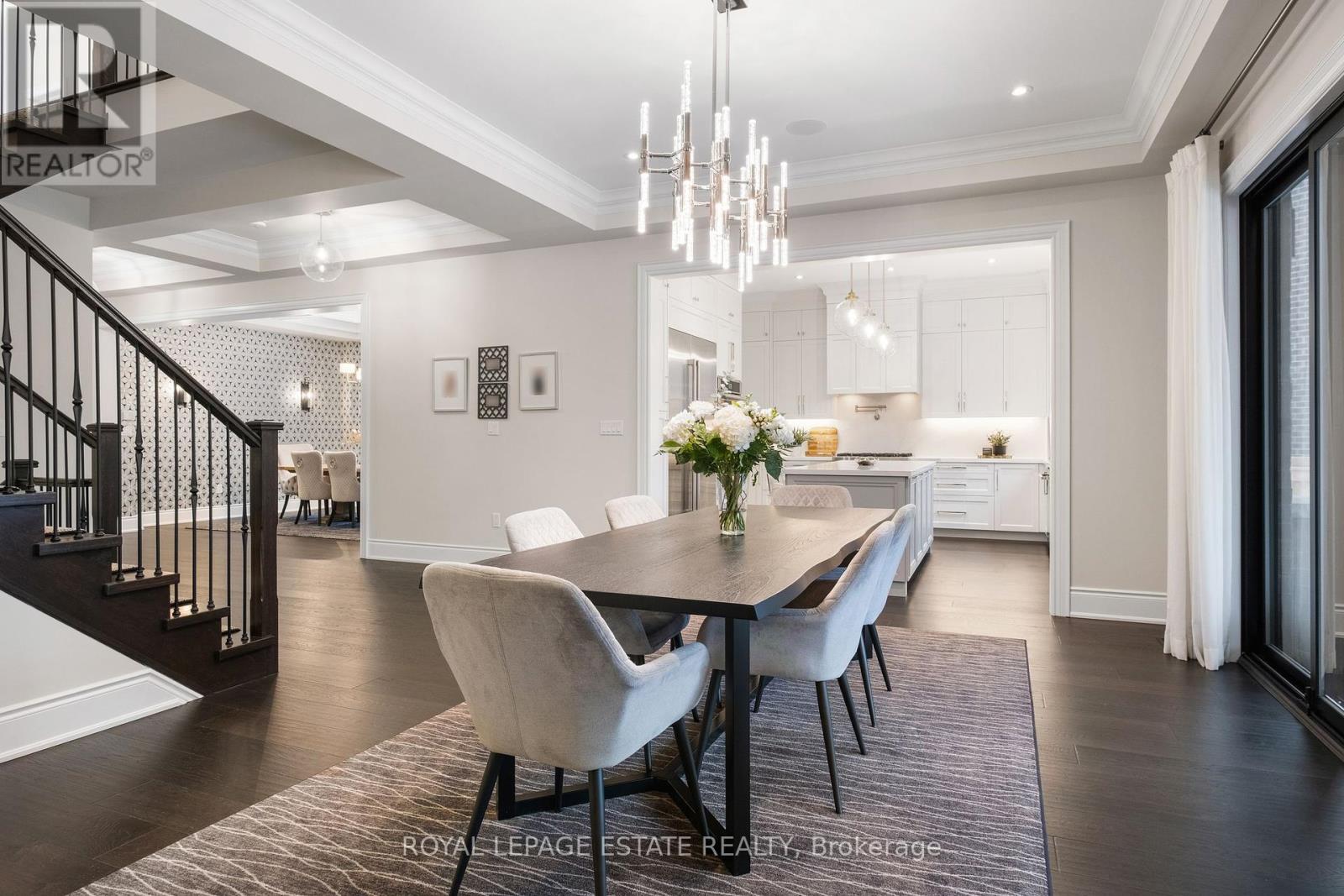 2338 Hyacinth Crescent, Oakville, Ontario  L6M 5M8 - Photo 10 - W12319483