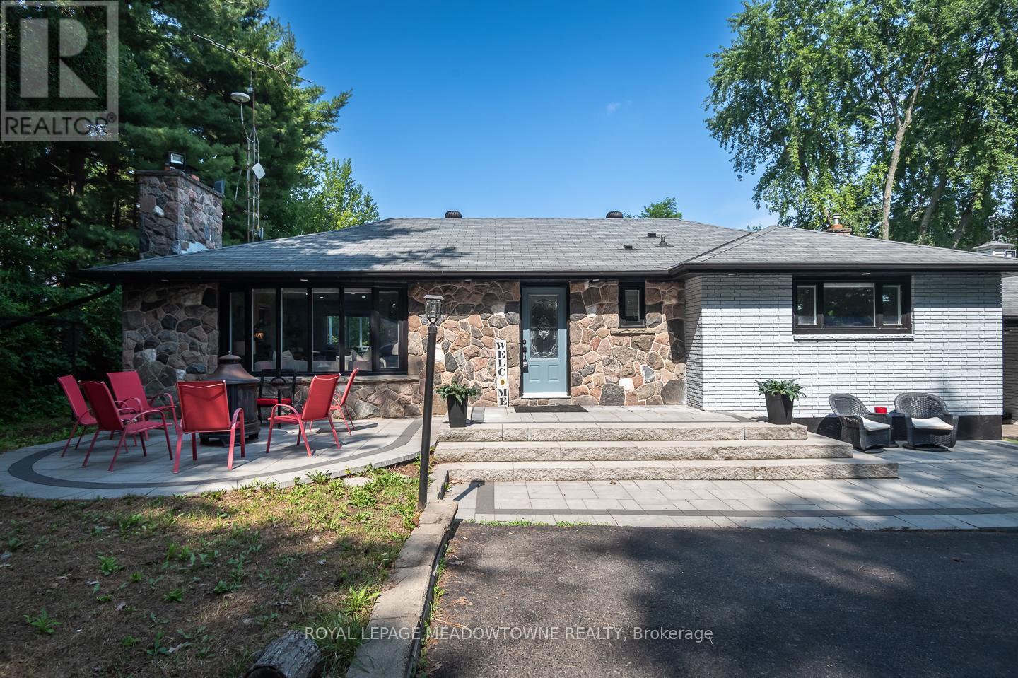 10805 Fourth Line, Halton Hills (Rural Halton Hills), Ontario  L9T 2X9 - Photo 3 - W12319537