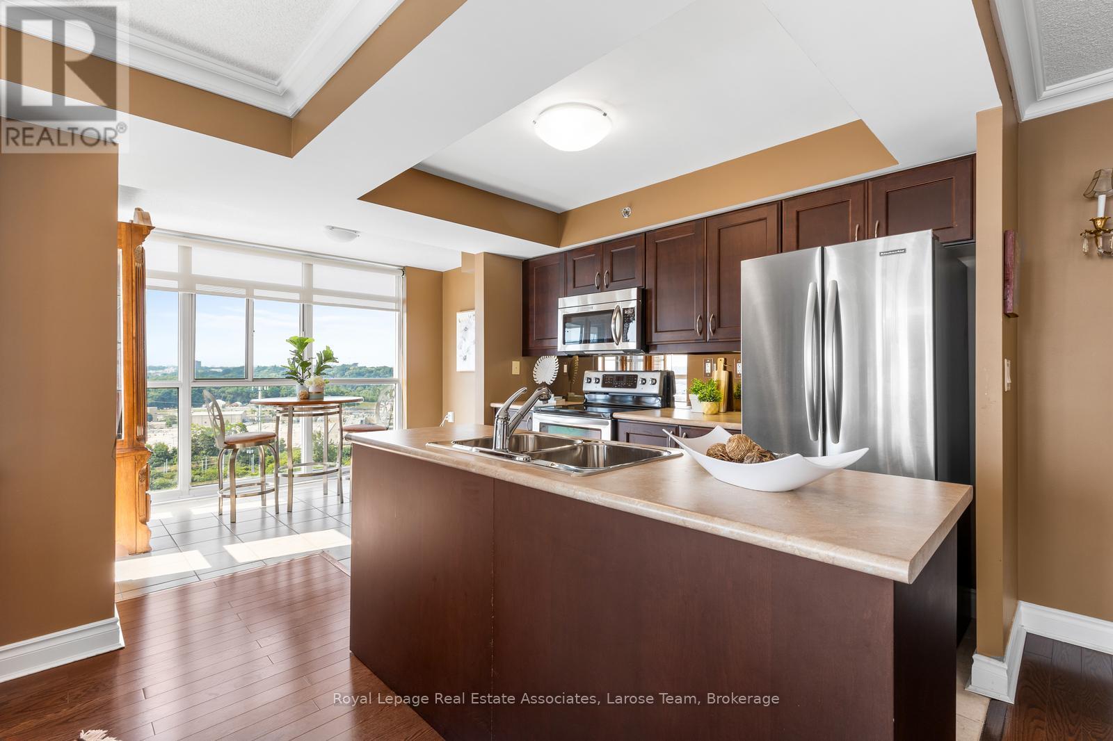 1606 - 3 Marine Parade Drive, Toronto, Ontario  M8V 3Z5 - Photo 8 - W12319541