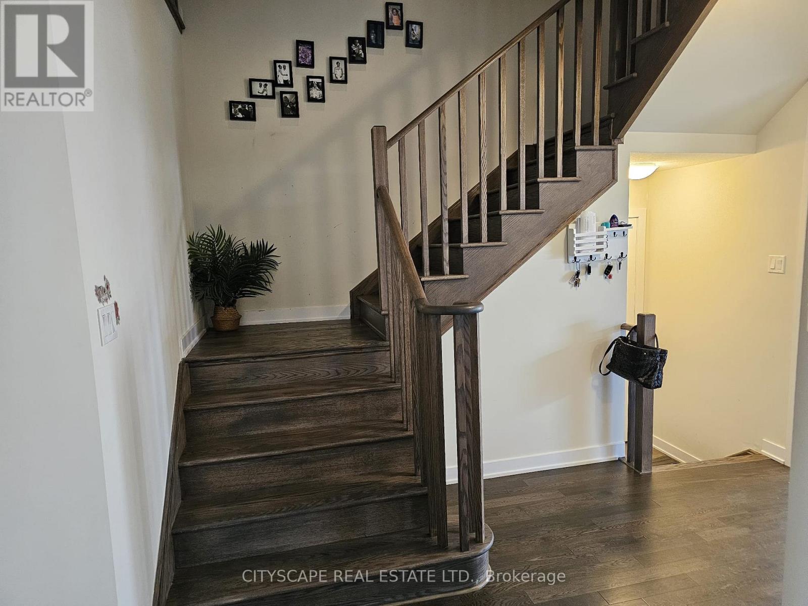 61 Starboard Crescent, Welland, Ontario  L3B 0M7 - Photo 15 - X12319572