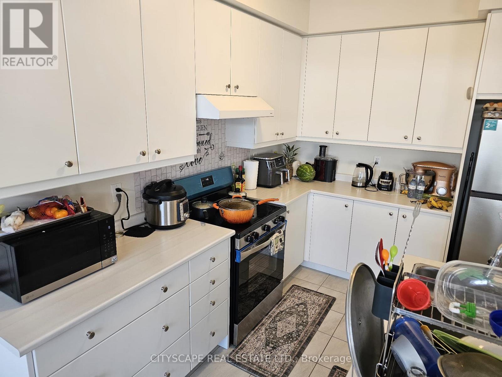 Property at 61 STARBOARD CRESCENT image 3